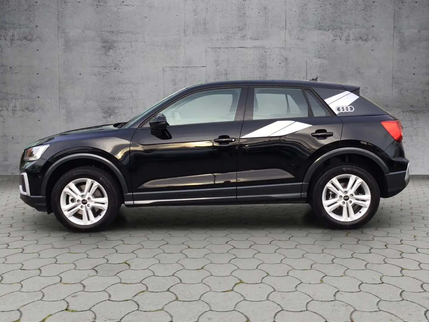 Audi Q2 advanced 40 TFSI quattro S-tronic KLIMA LED LEDER Schwarz - 2