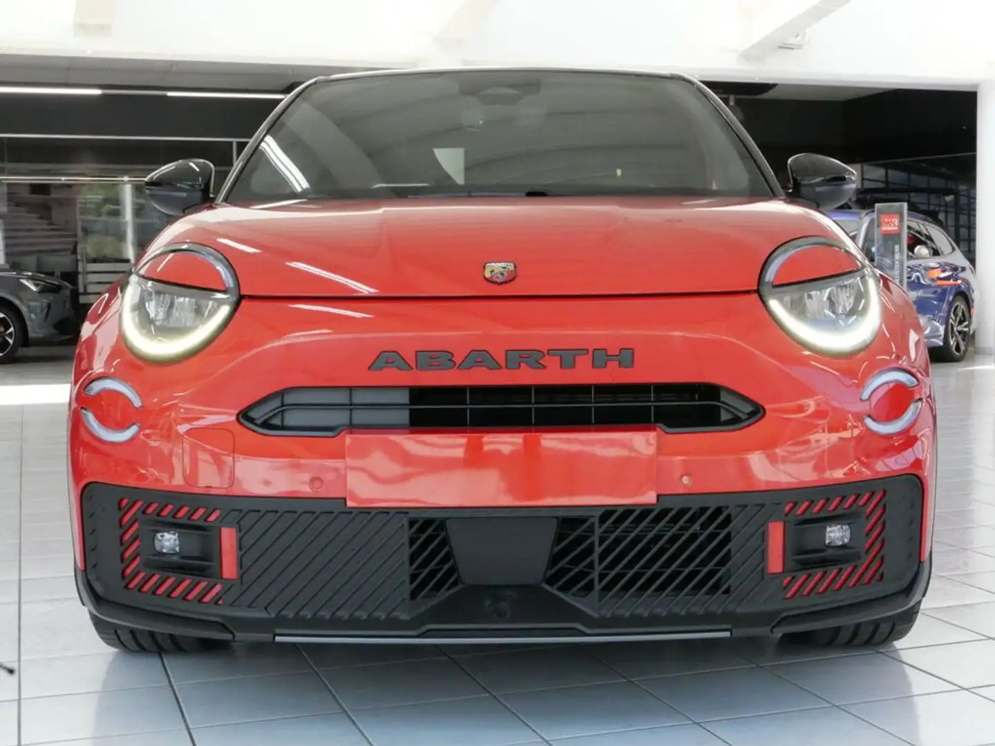 Abarth 600e Competizione *SOFORT VERFÜGBAR* Orange - 2