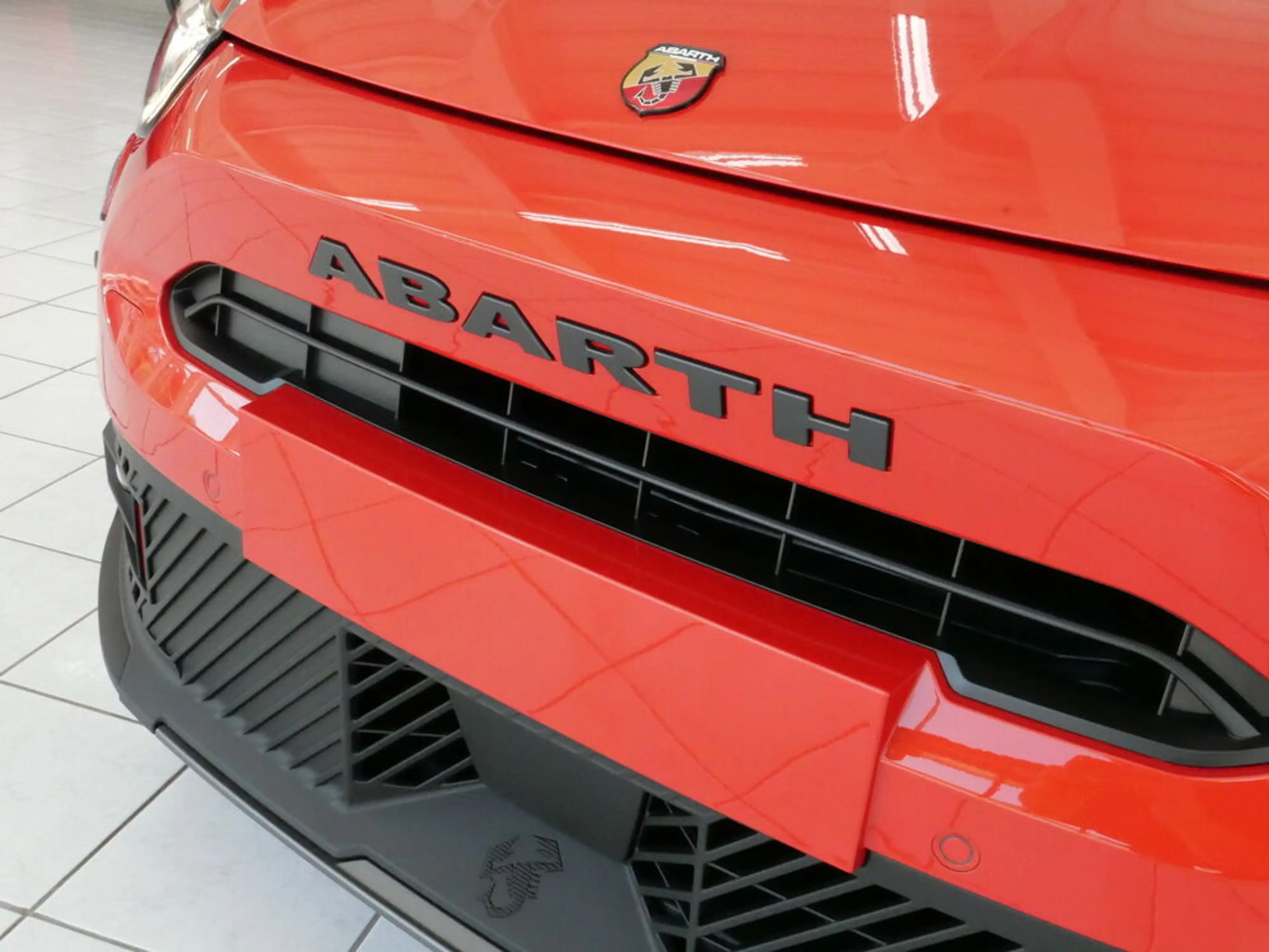 Abarth 600e Competizione *SOFORT VERFÜGBAR* — photo 13