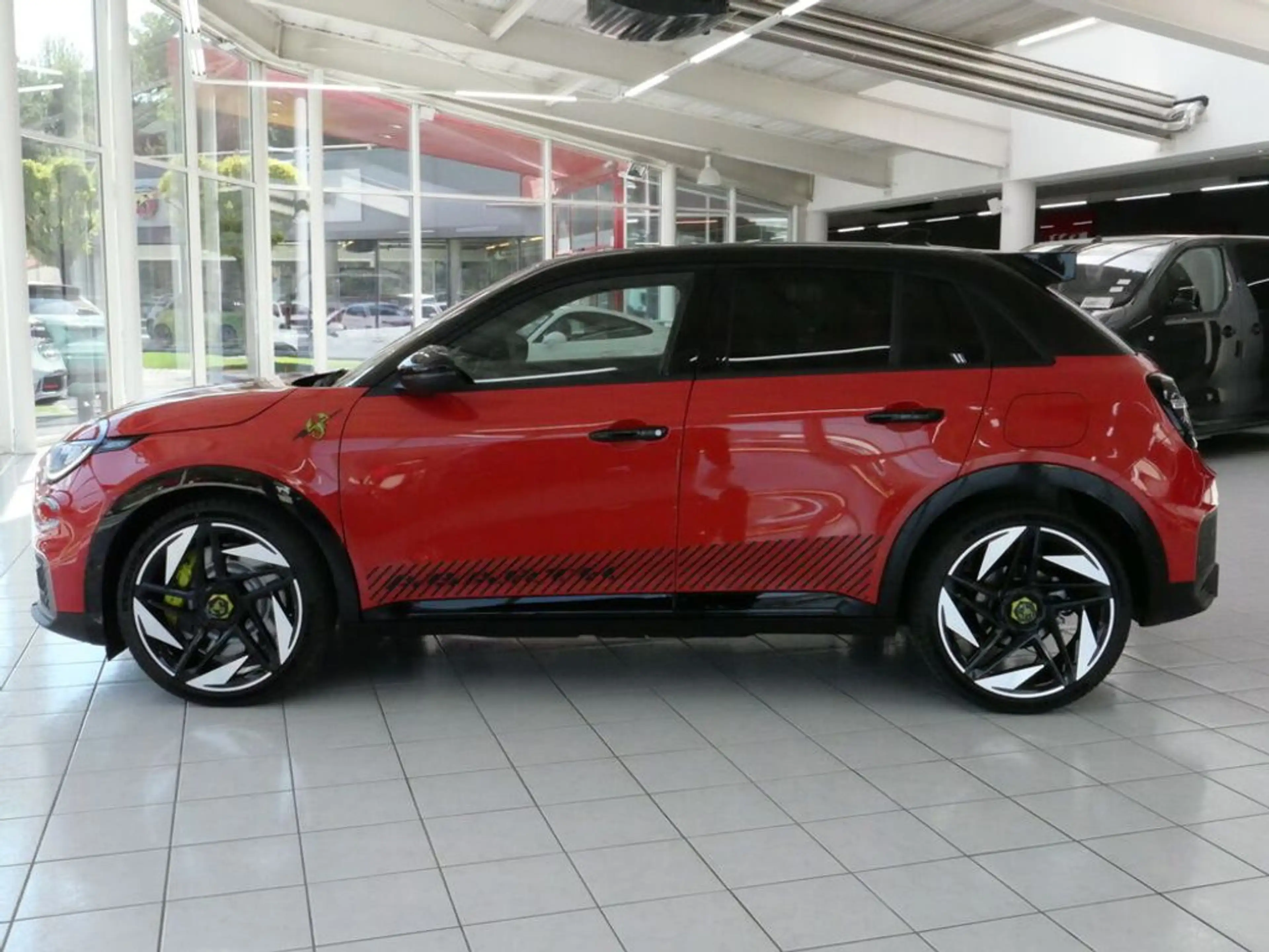 Abarth 600e Competizione *SOFORT VERFÜGBAR* — photo 4