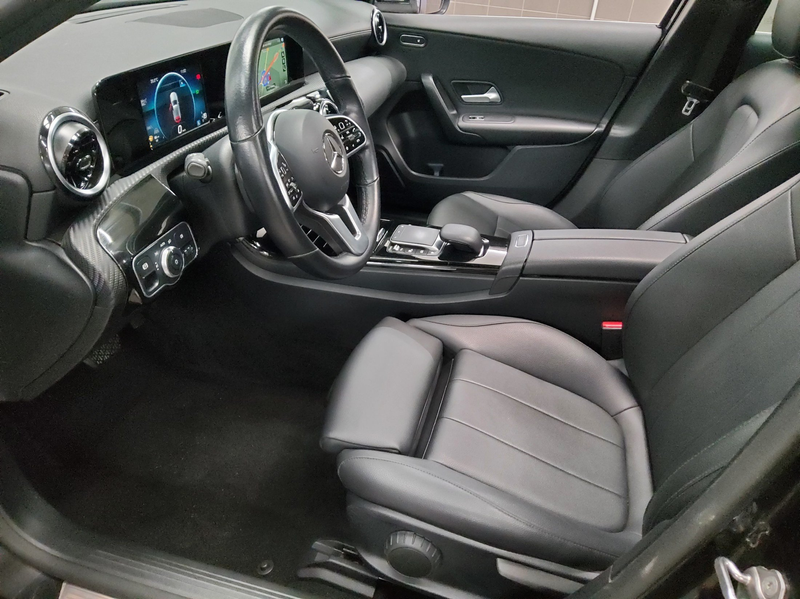 Mercedes-Benz A 200 d Leder Navi Pano Distr. — photo 9