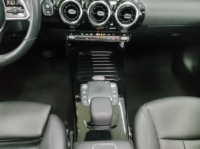 Mercedes-Benz A 200 d Leder Navi Pano Distr. — photo 6