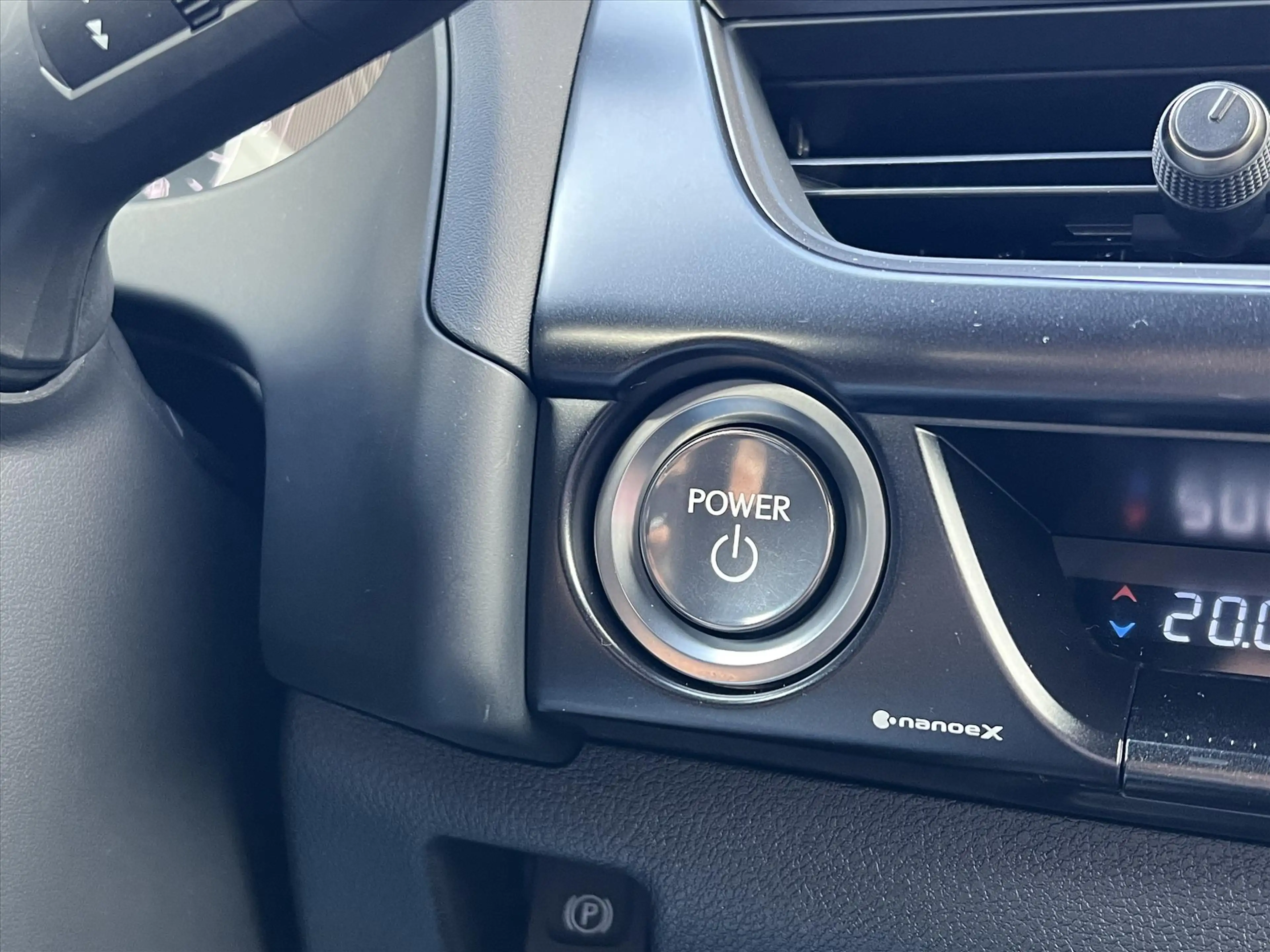 Lexus UX 250h F Sport Design | Leer, 18 inch, Stoel + Stuurverwa — photo 35