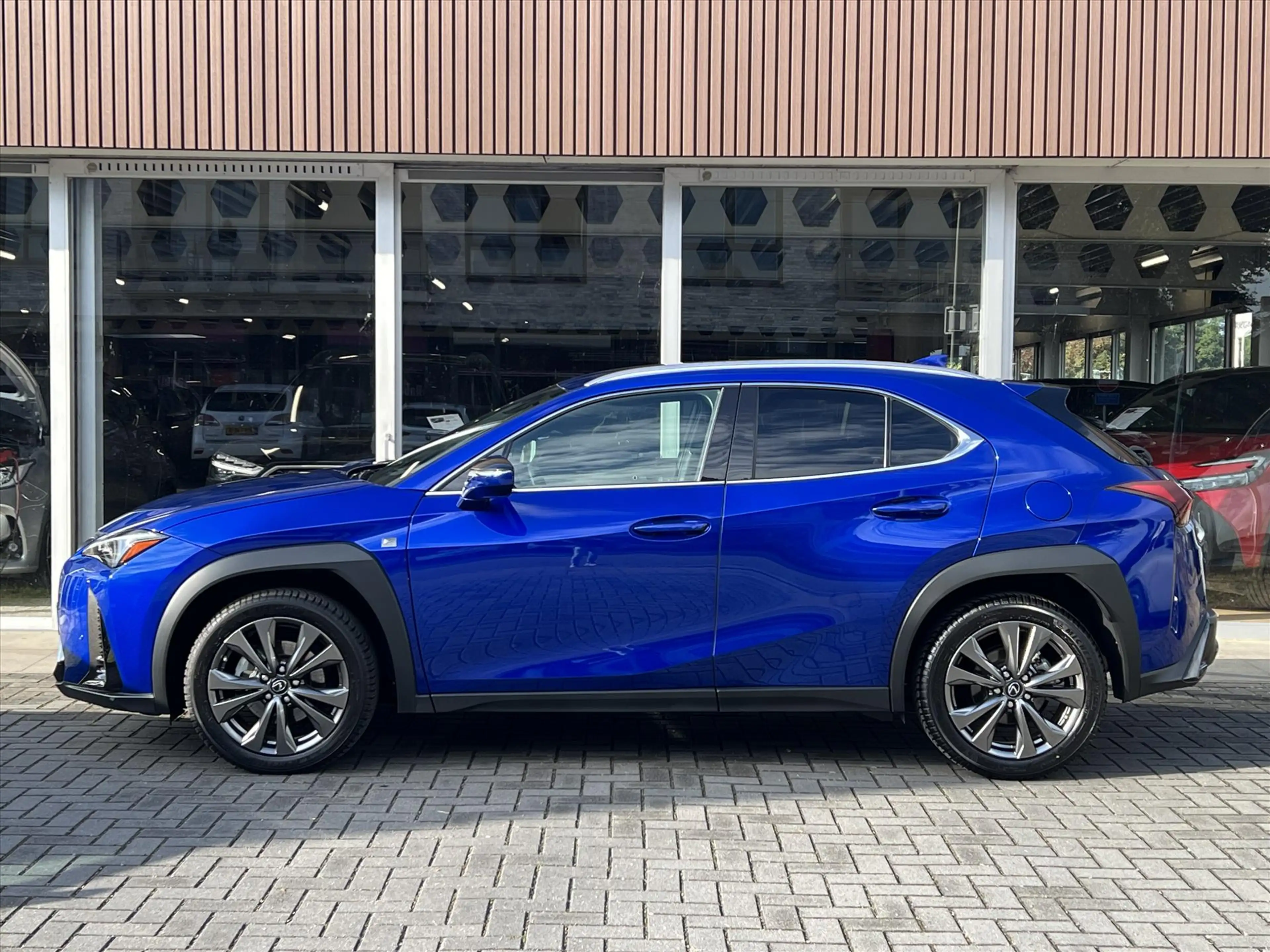 Lexus UX 250h F Sport Design | Leer, 18 inch, Stoel + Stuurverwa — photo 9