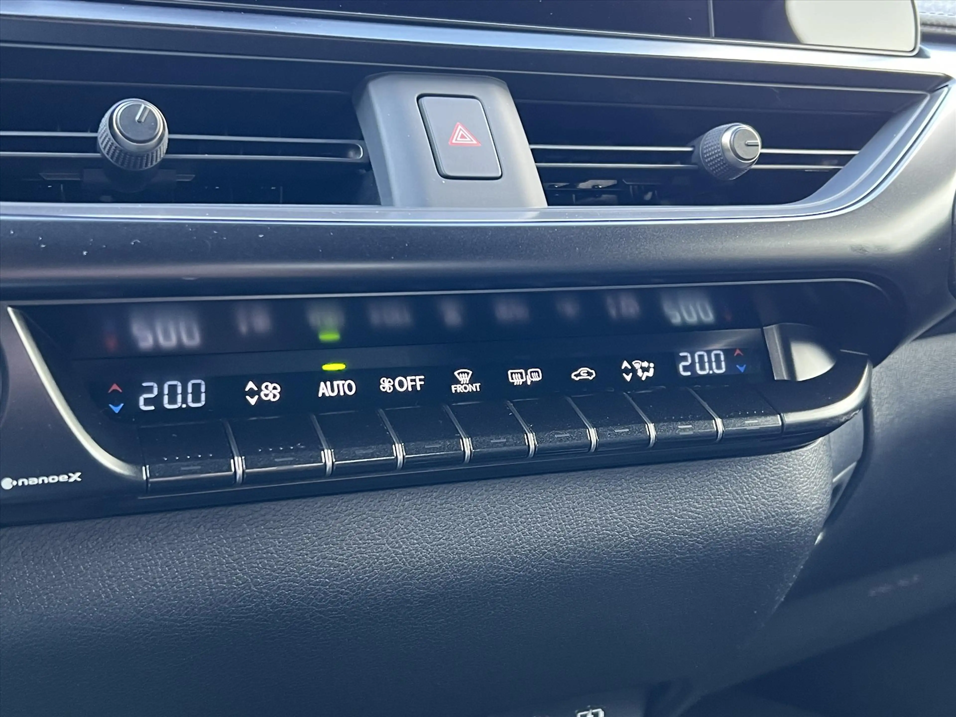 Lexus UX 250h F Sport Design | Leer, 18 inch, Stoel + Stuurverwa — photo 28