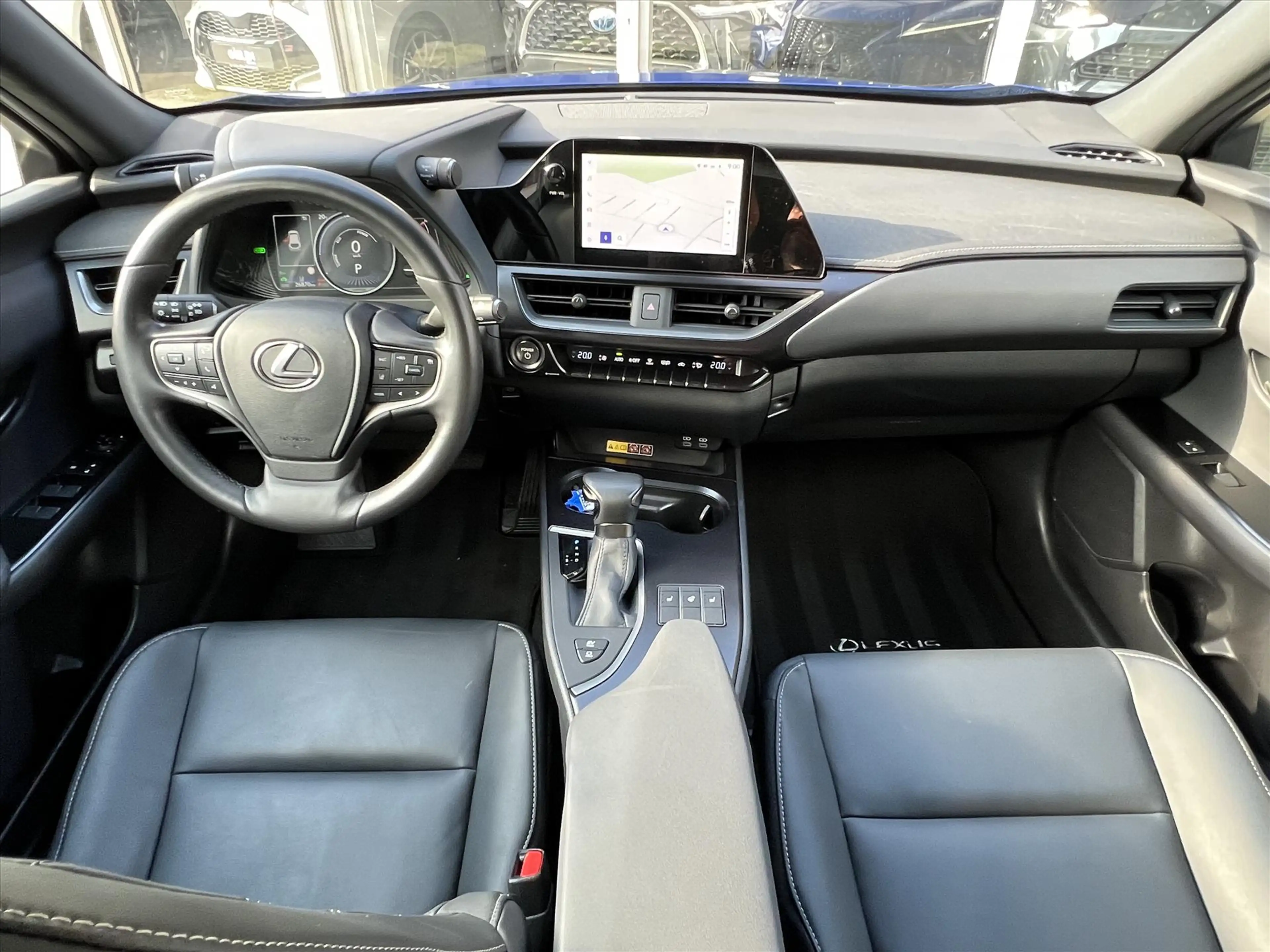 Lexus UX 250h F Sport Design | Leer, 18 inch, Stoel + Stuurverwa — photo 16
