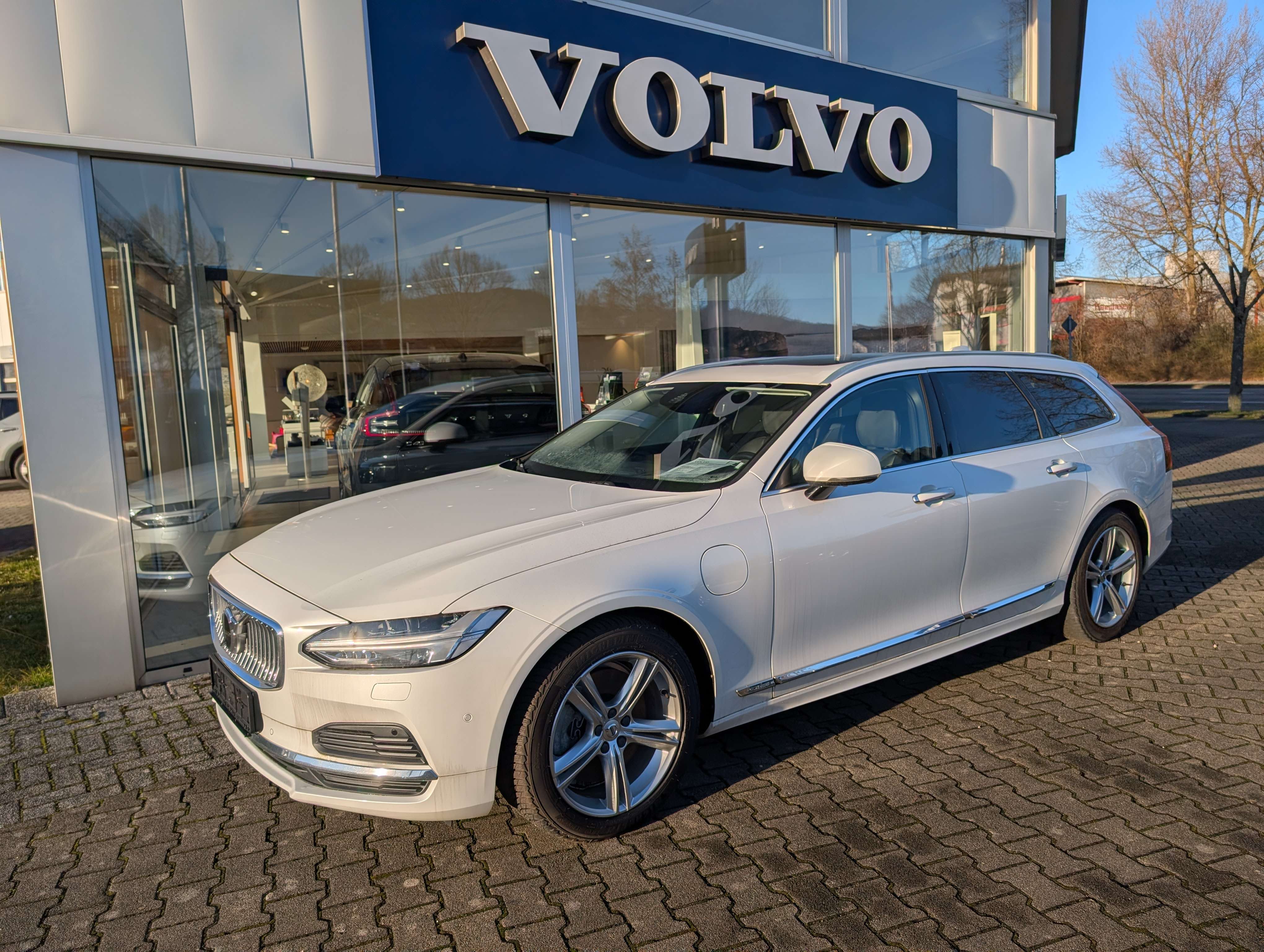 Volvo V90
