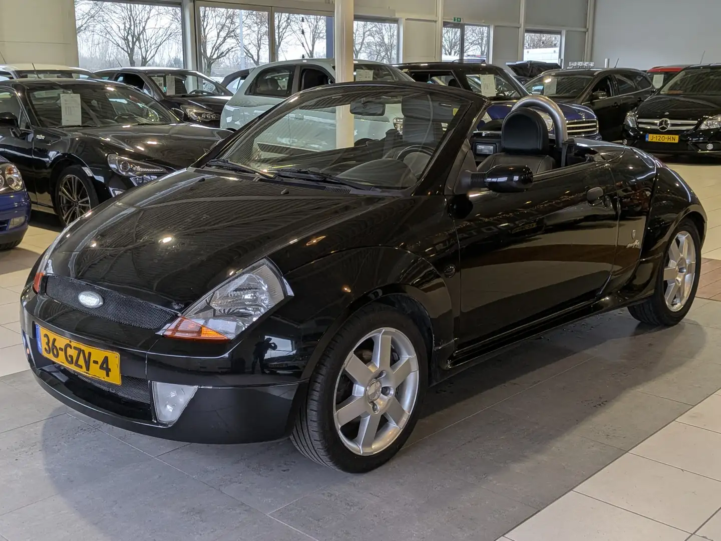 Ford Streetka 1.6 First Edition Airco Zwart - 2