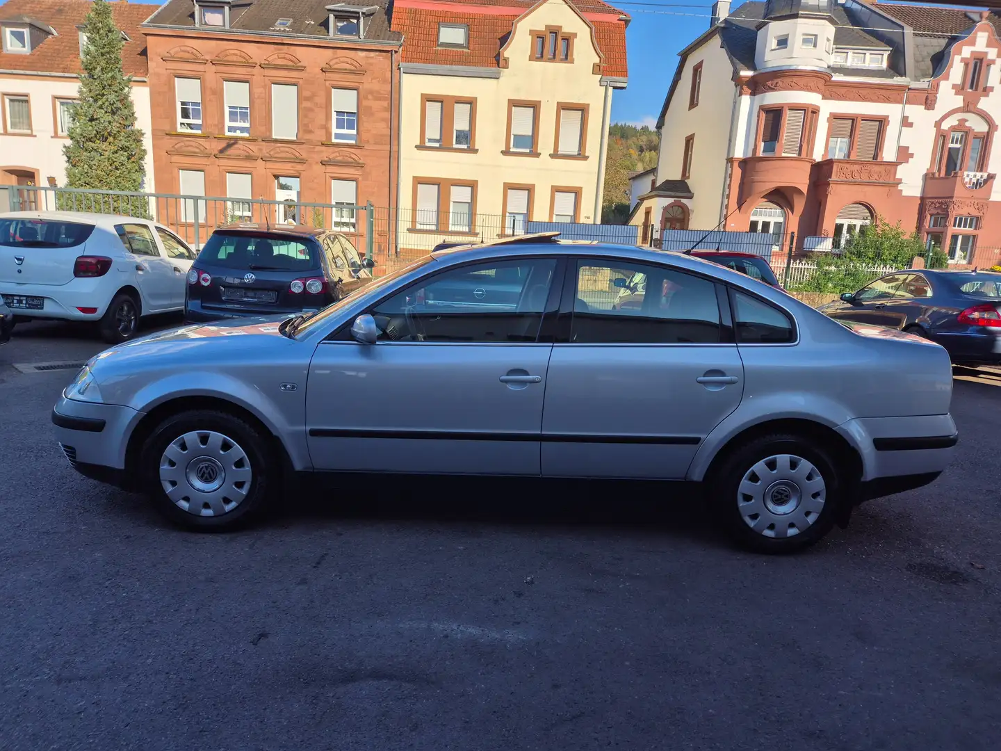 Volkswagen Passat Comfortline 2.0 " 1 Hand, Zahnriemen neu " Grau - 1