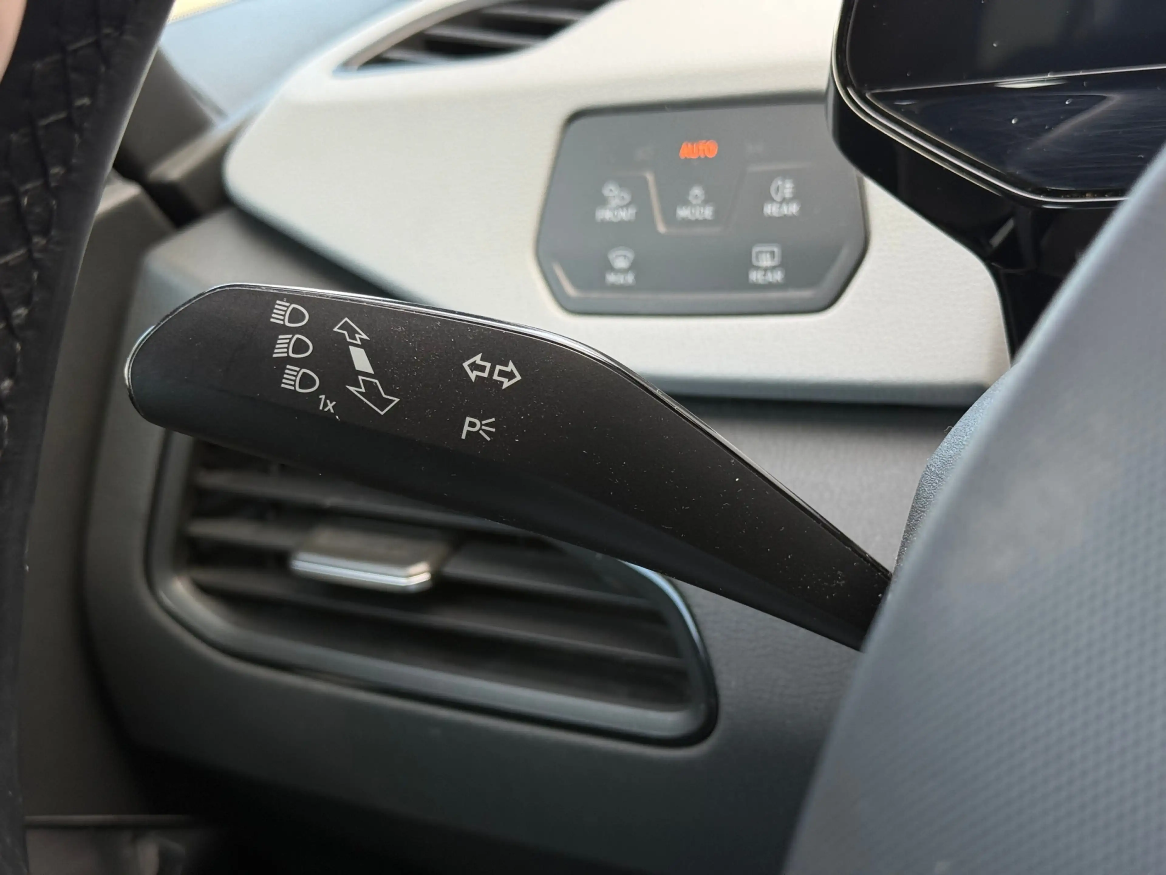 Volkswagen ID.3 First Max 58 kWh | pano | keyless | 20" | HUD | el — photo 21