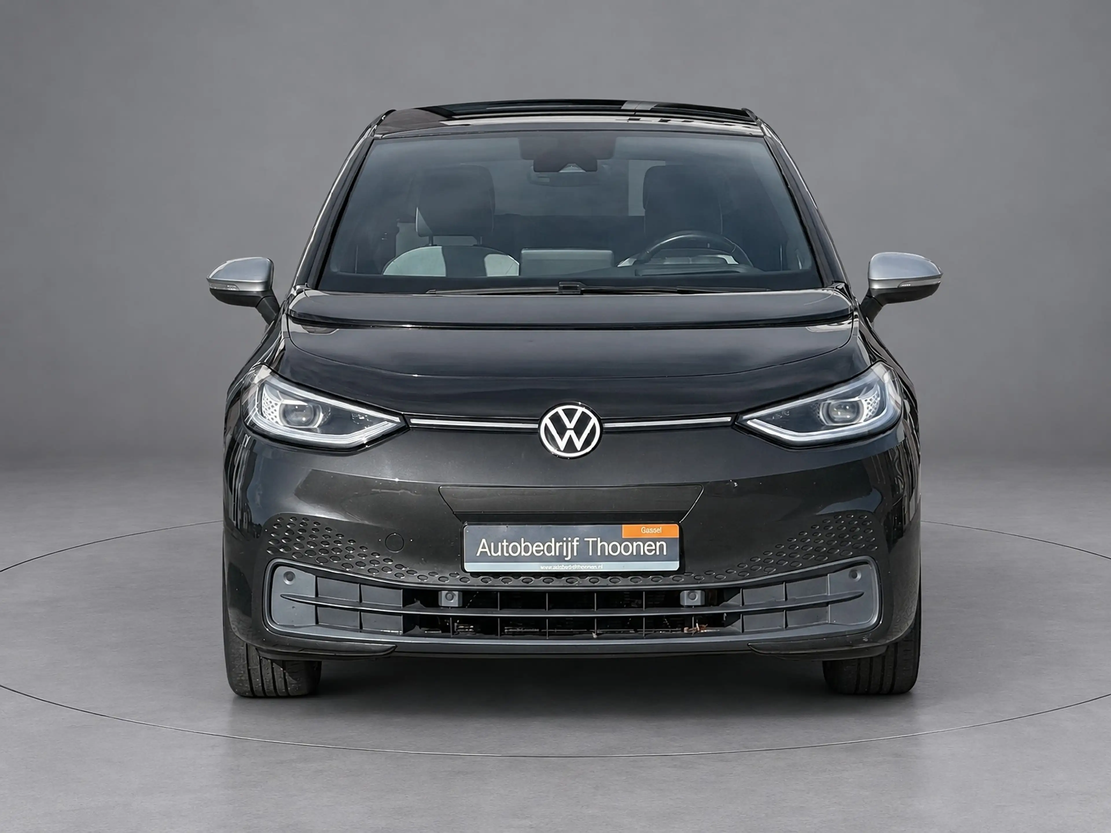 Volkswagen ID.3 First Max 58 kWh | pano | keyless | 20" | HUD | el — photo 4