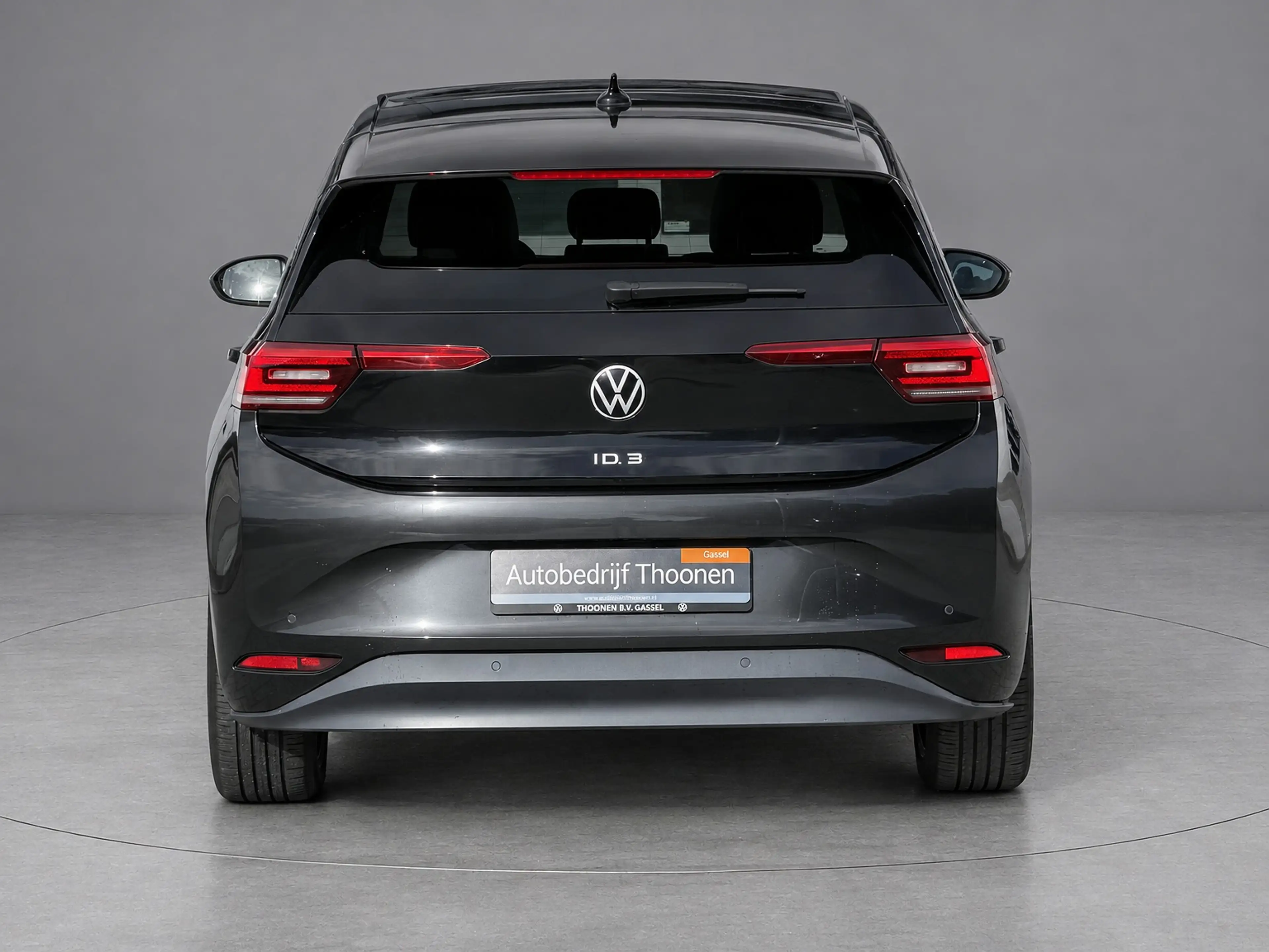 Volkswagen ID.3 First Max 58 kWh | pano | keyless | 20" | HUD | el — photo 3