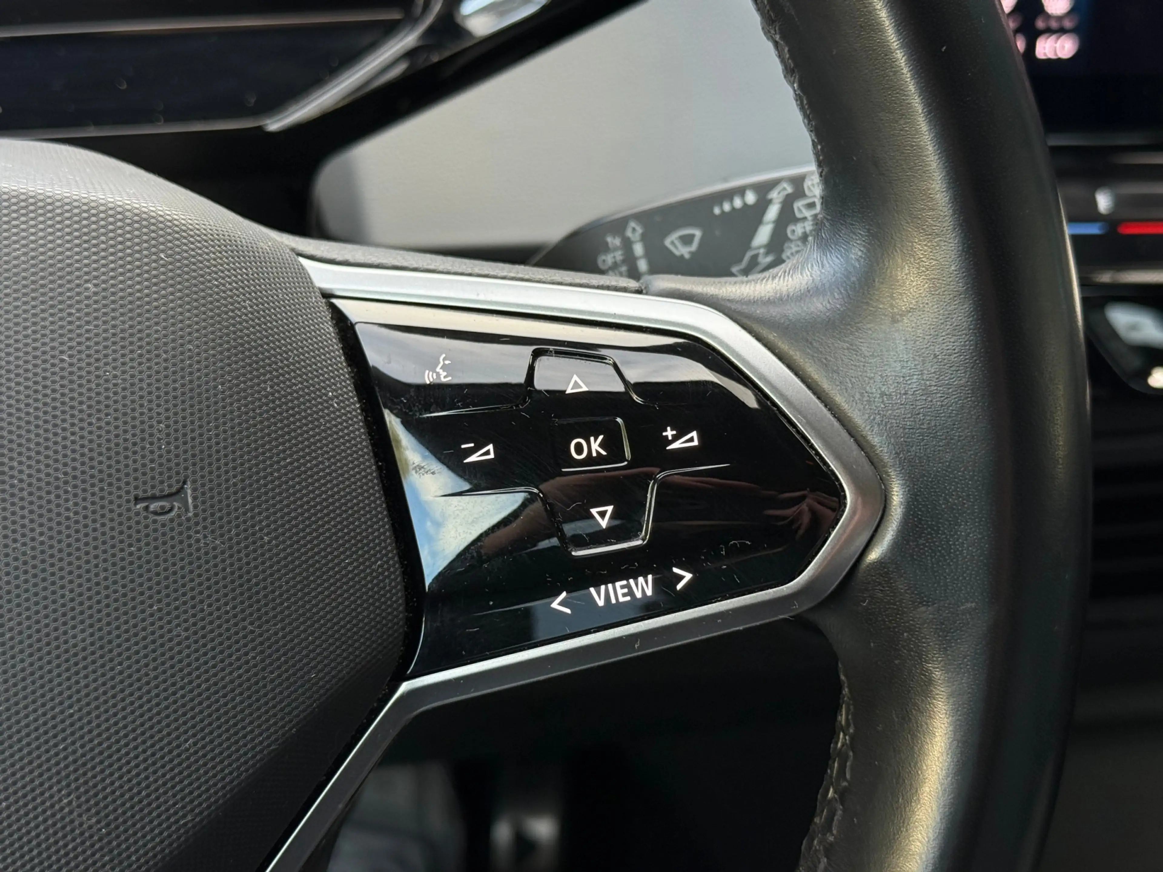 Volkswagen ID.3 First Max 58 kWh | pano | keyless | 20" | HUD | el — photo 24