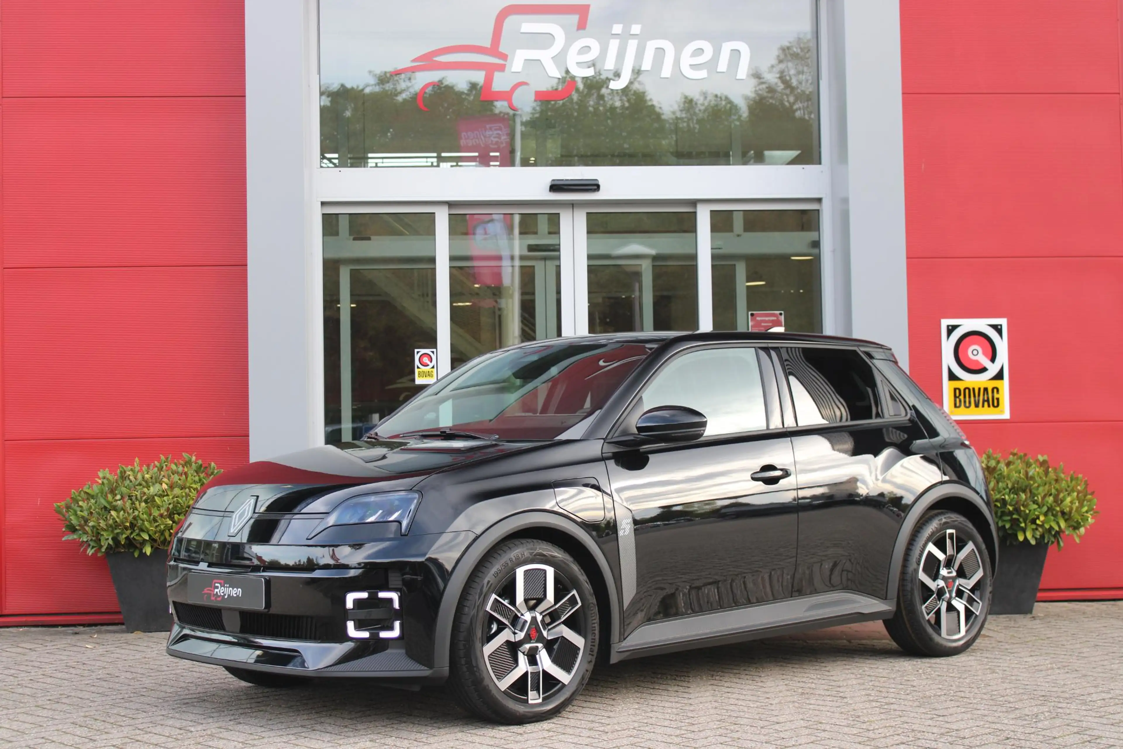 Renault R 5 COMFORT RANGE TECHNO 150PK 52 kWh *NIEUWE AUTO!* |