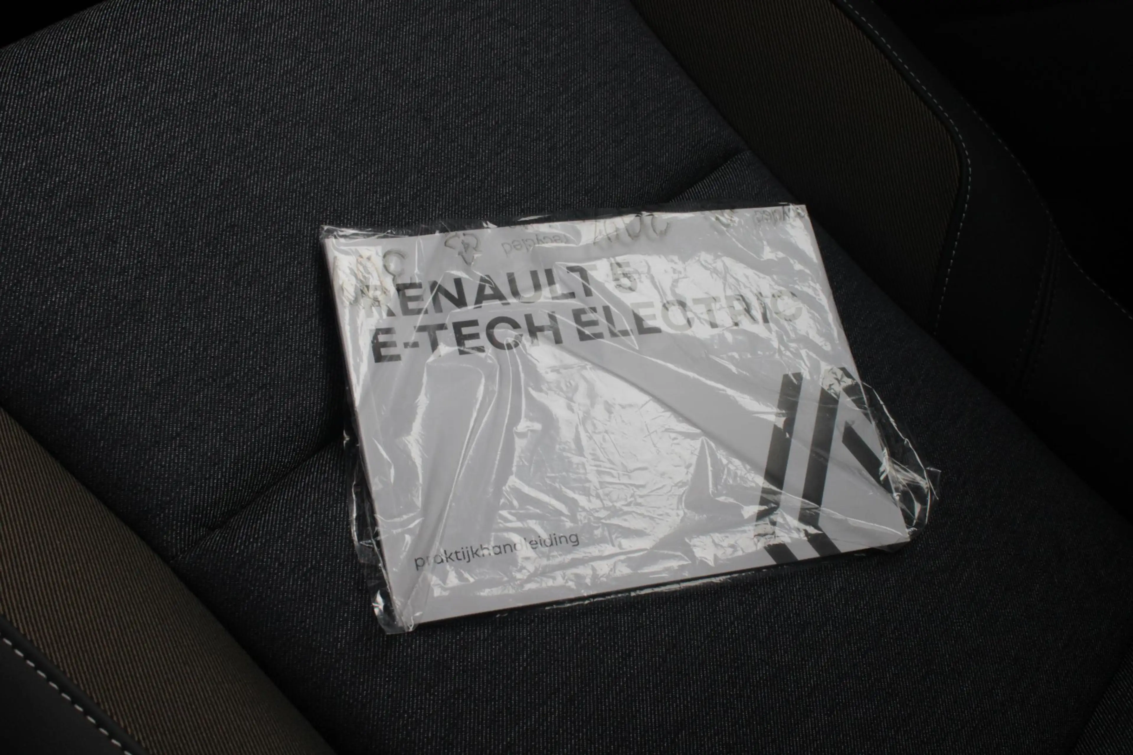 Renault R 5 COMFORT RANGE TECHNO 150PK 52 kWh *NIEUWE AUTO!* | — photo 17