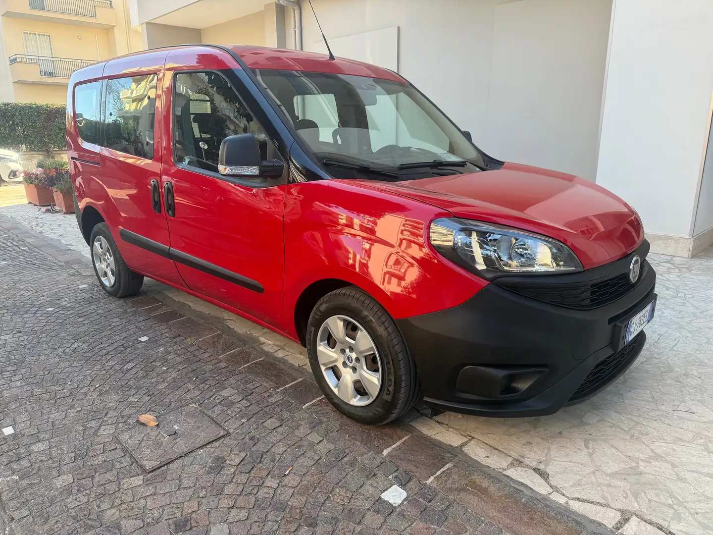 Fiat Doblo FIAT DOBLÒ CARGO EASY 1.6 Mj 90cv N1 Combi Rosso - 2