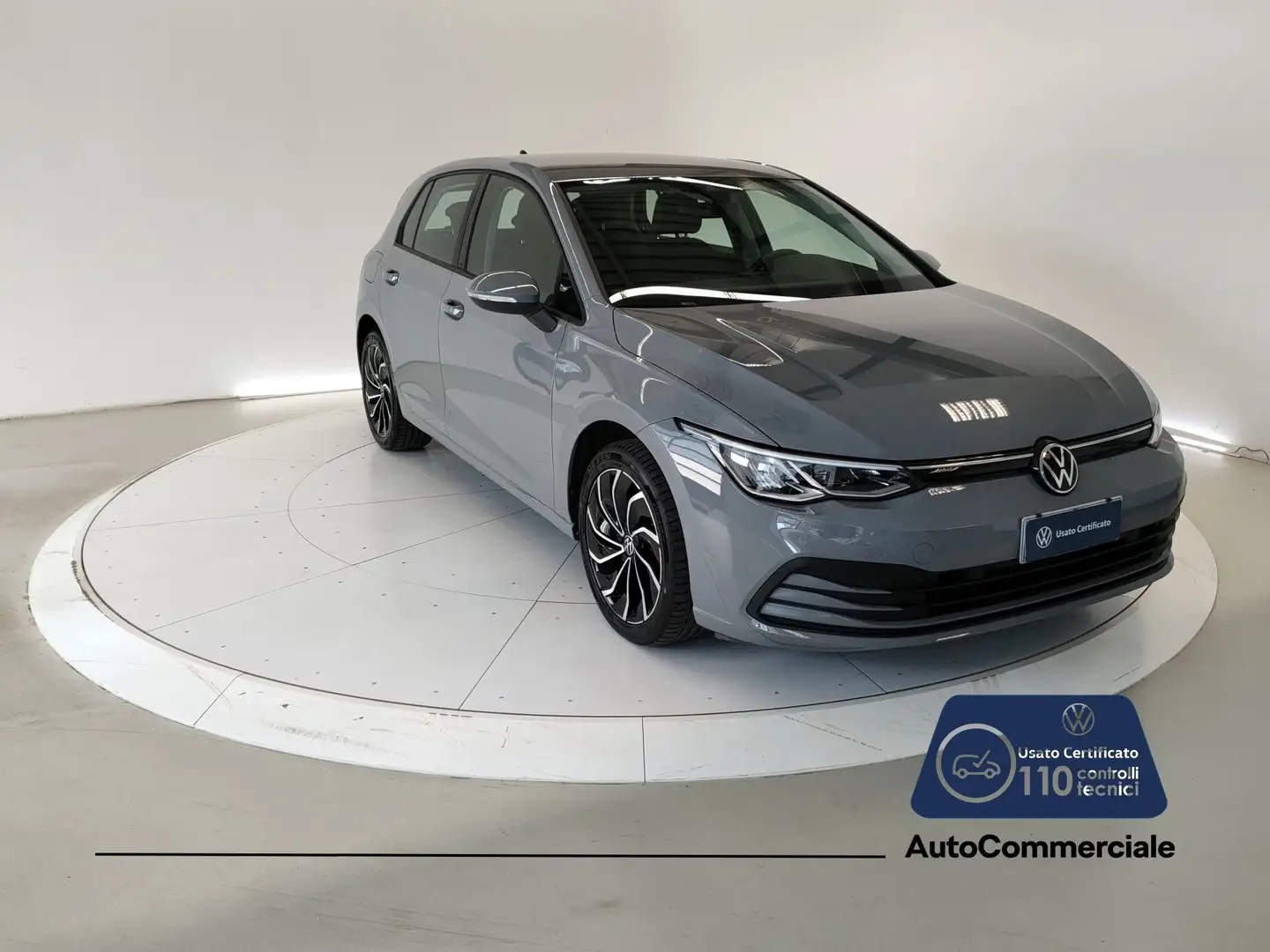 Volkswagen Golf 1.0 eTSI EVO DSG Life Grau - 1