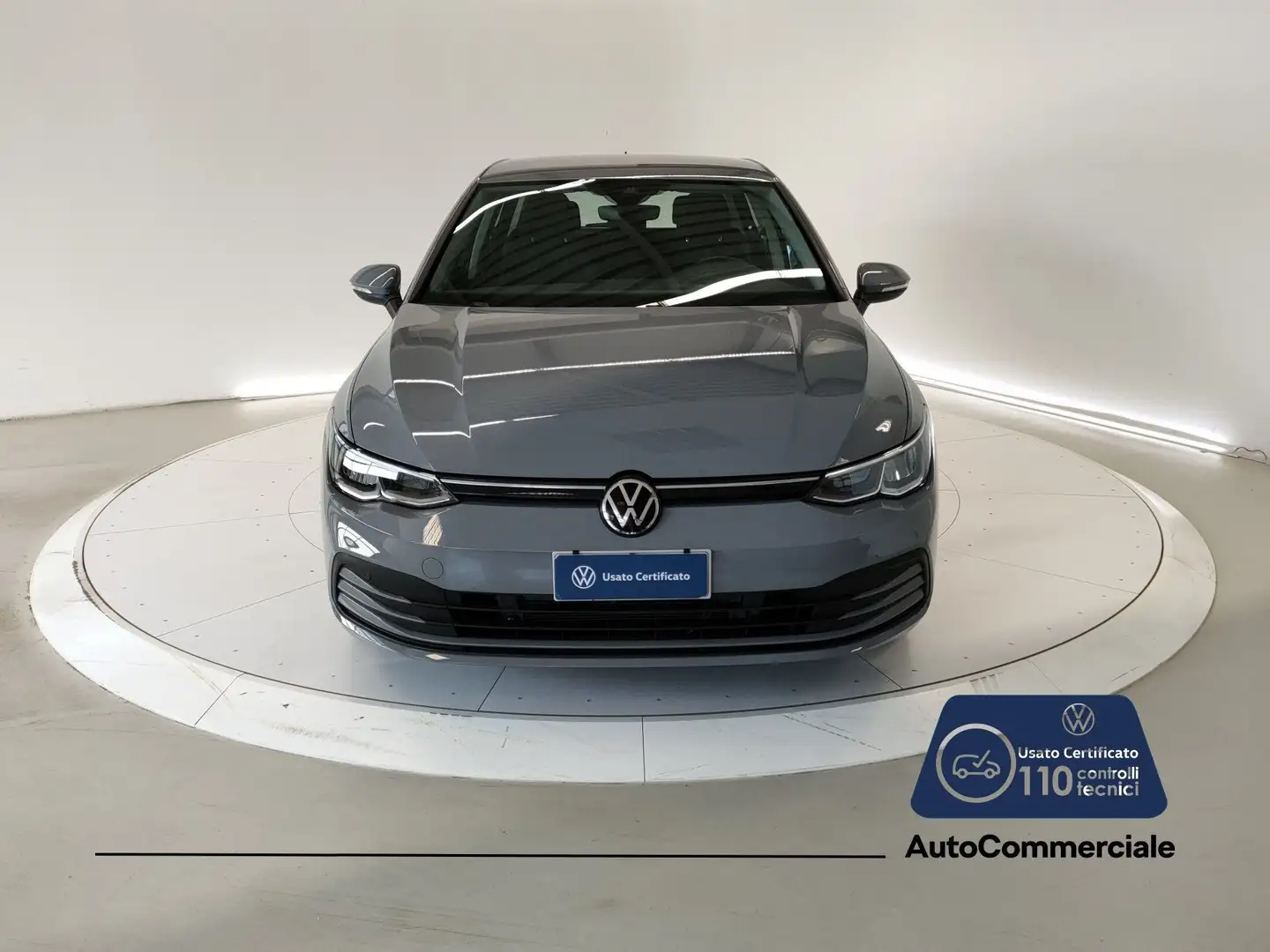 Volkswagen Golf 1.0 eTSI EVO DSG Life Grau - 2