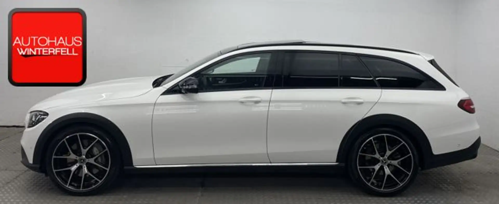 Mercedes-Benz E 400 d T 4M All-Terrain NIGHT AMG 20Z+PANO+MEMO Blanc - 2