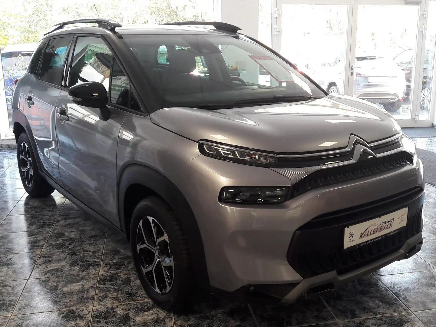 Citroen C3 Aircross Shine/ Teilleder/ Navi/ Sitzheizung - 1
