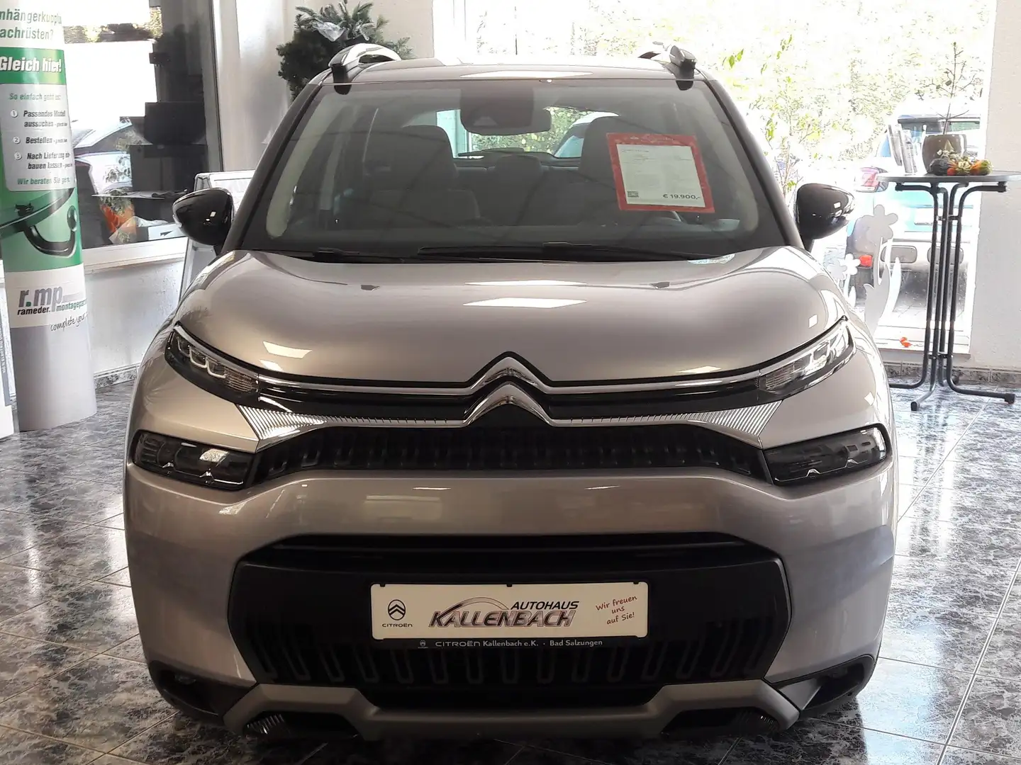 Citroen C3 Aircross Shine/ Teilleder/ Navi/ Sitzheizung - 2