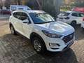 Hyundai TUCSON 1,6 CRDI 2WD Automatik *TOP ZUSTAND* Weiß - thumbnail 1