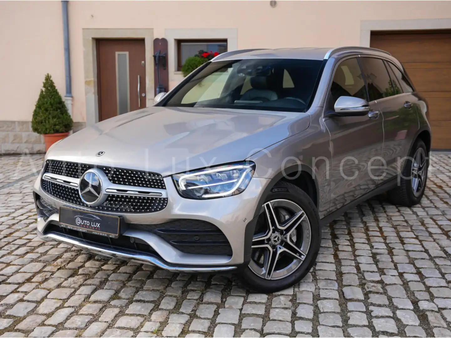 Mercedes-Benz GLC 300 d 4MATIC AMG Line/Rückfahrkamera/DISTRONIC/Sitzhzg Argent - 1