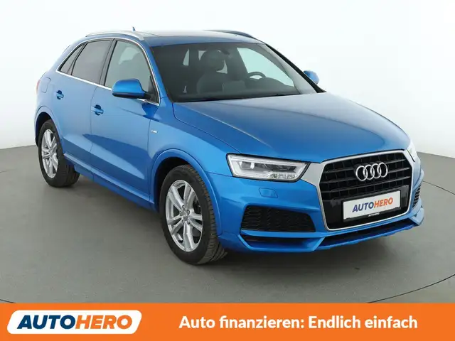 Audi Q3 view 8