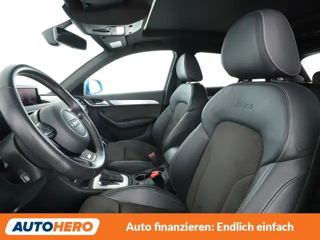 Audi Q3 view 10
