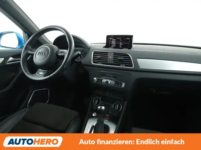 Audi Q3 view 13