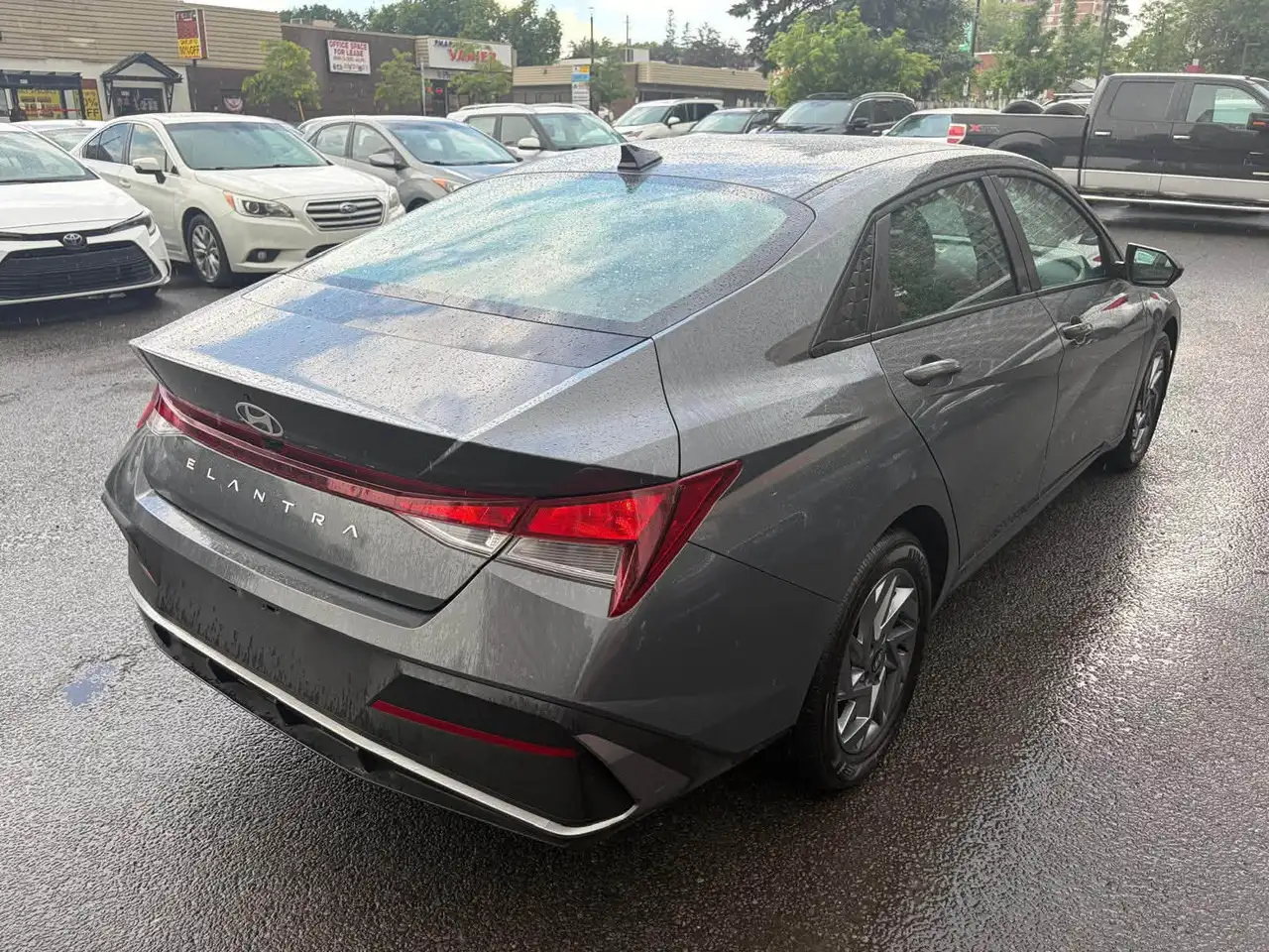 Hyundai ELANTRA снимка Hyundai ELANTRA