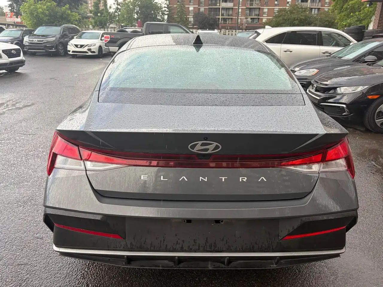 Hyundai ELANTRA снимка Hyundai ELANTRA