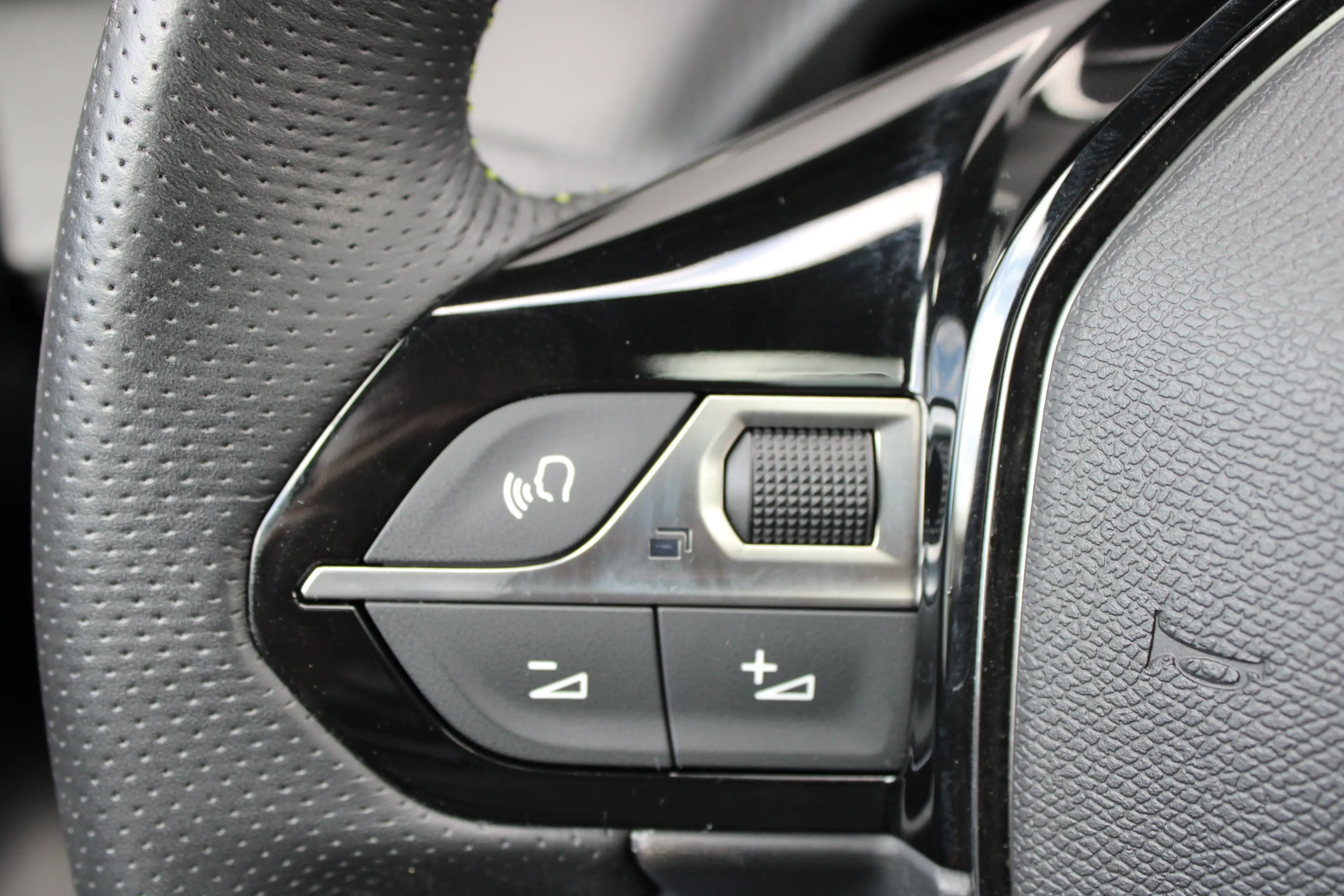 Peugeot 208 1.2 PureTech GT | Navigatie | Camera | Panoramadak — photo 27