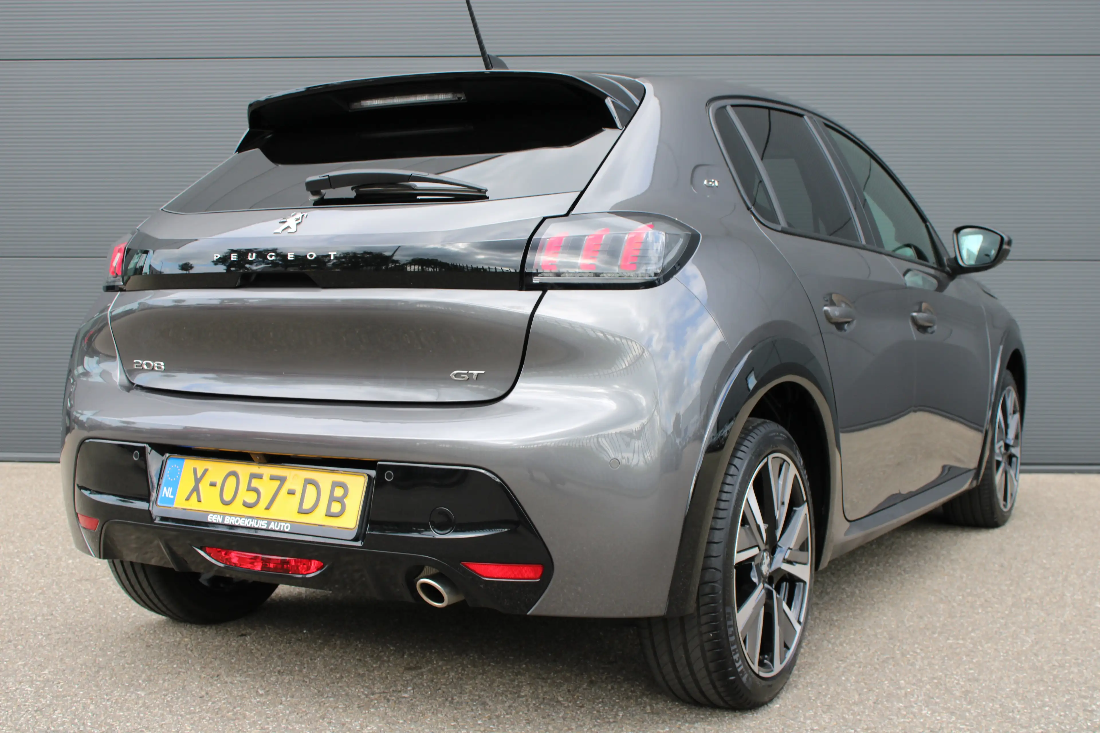 Peugeot 208 1.2 PureTech GT | Navigatie | Camera | Panoramadak — photo 2