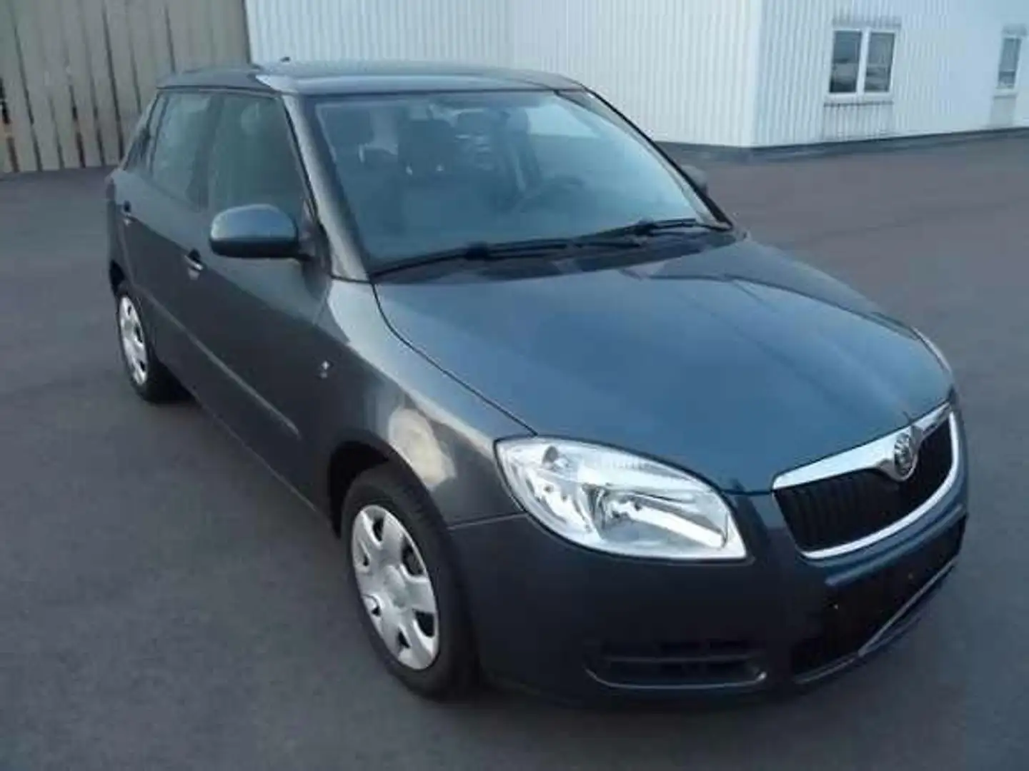 Skoda Fabia Cool Edition 1,4l TÜV NEU ! Grau - 2