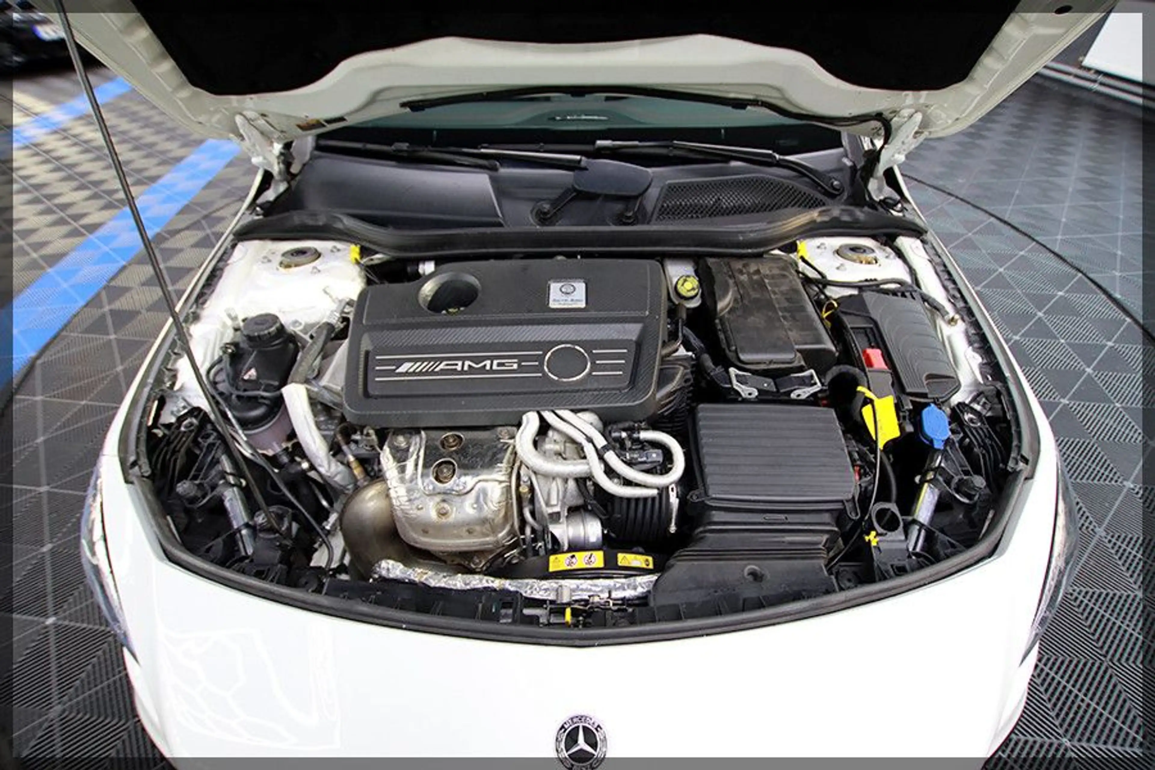 Mercedes-Benz CLA 45 AMG 4MATIC OHNE OPF / PDC / NAVI — photo 11
