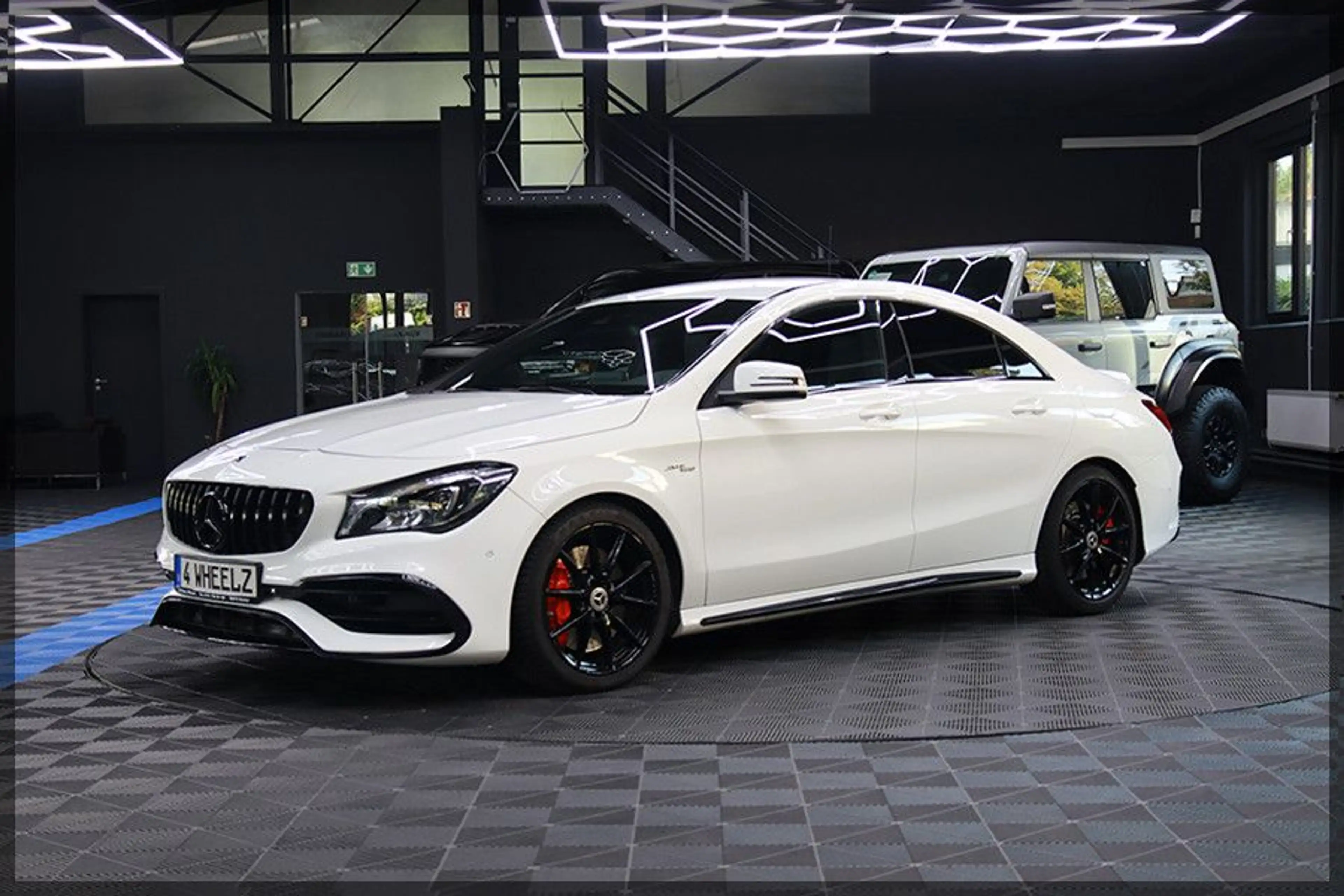 Mercedes-Benz CLA 45 AMG 4MATIC OHNE OPF / PDC / NAVI — photo 2