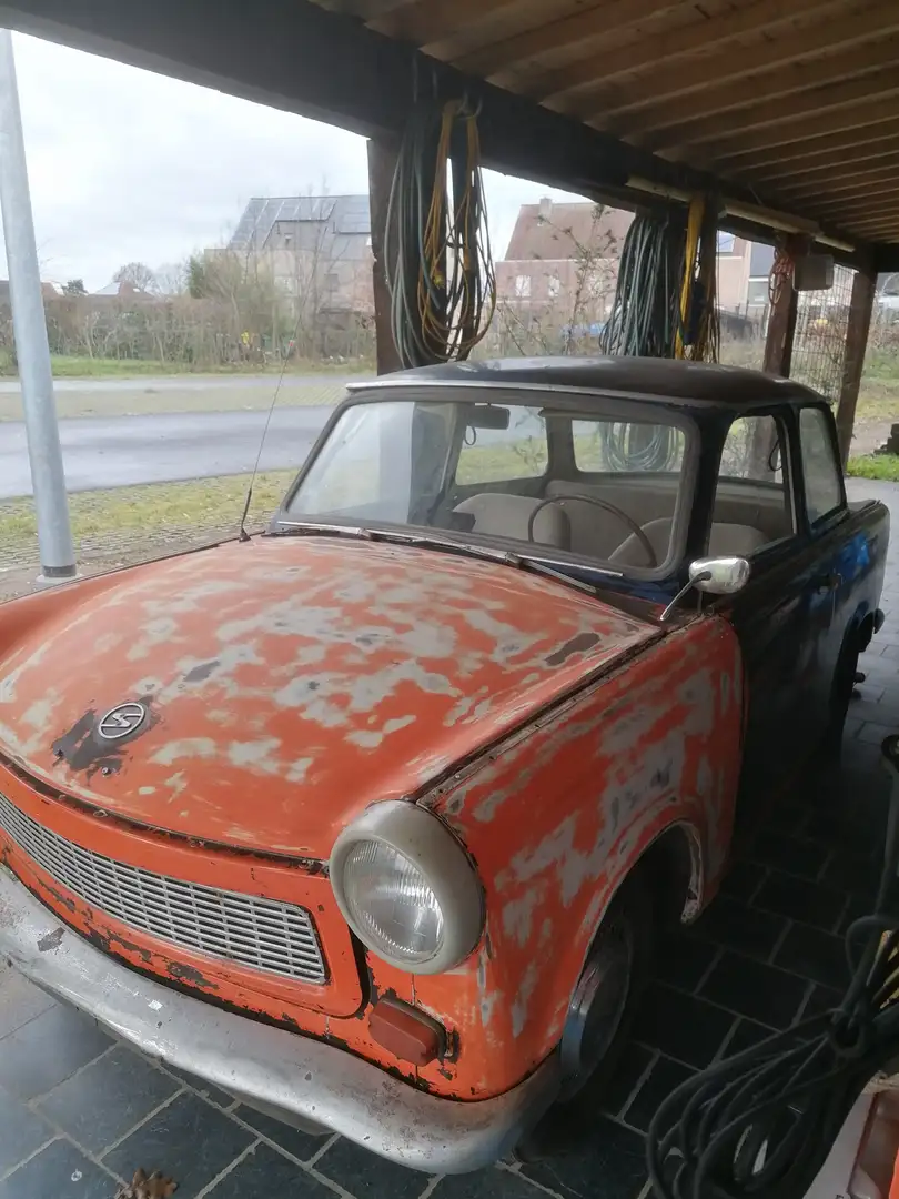 Trabant P601 Orange - 2