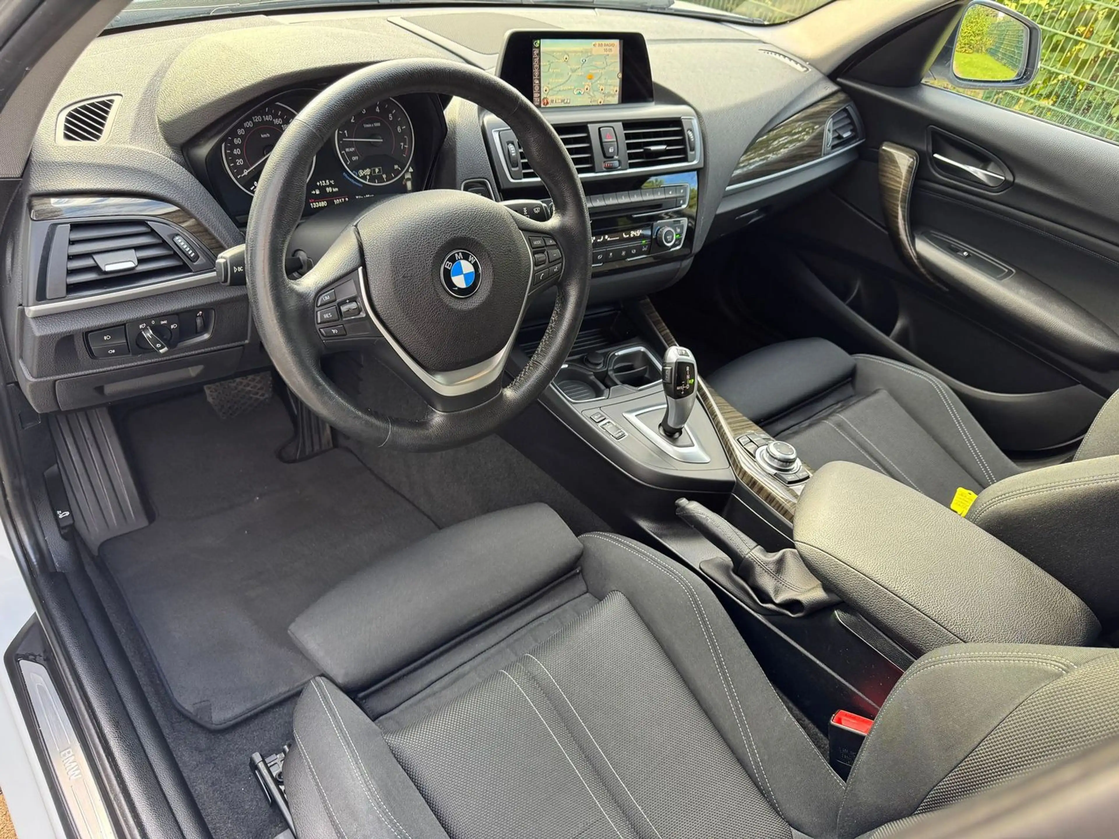 BMW 120 i Sport Line +KEYLESS+LENKRADHZG+SITZHZG+8FACH — photo 10