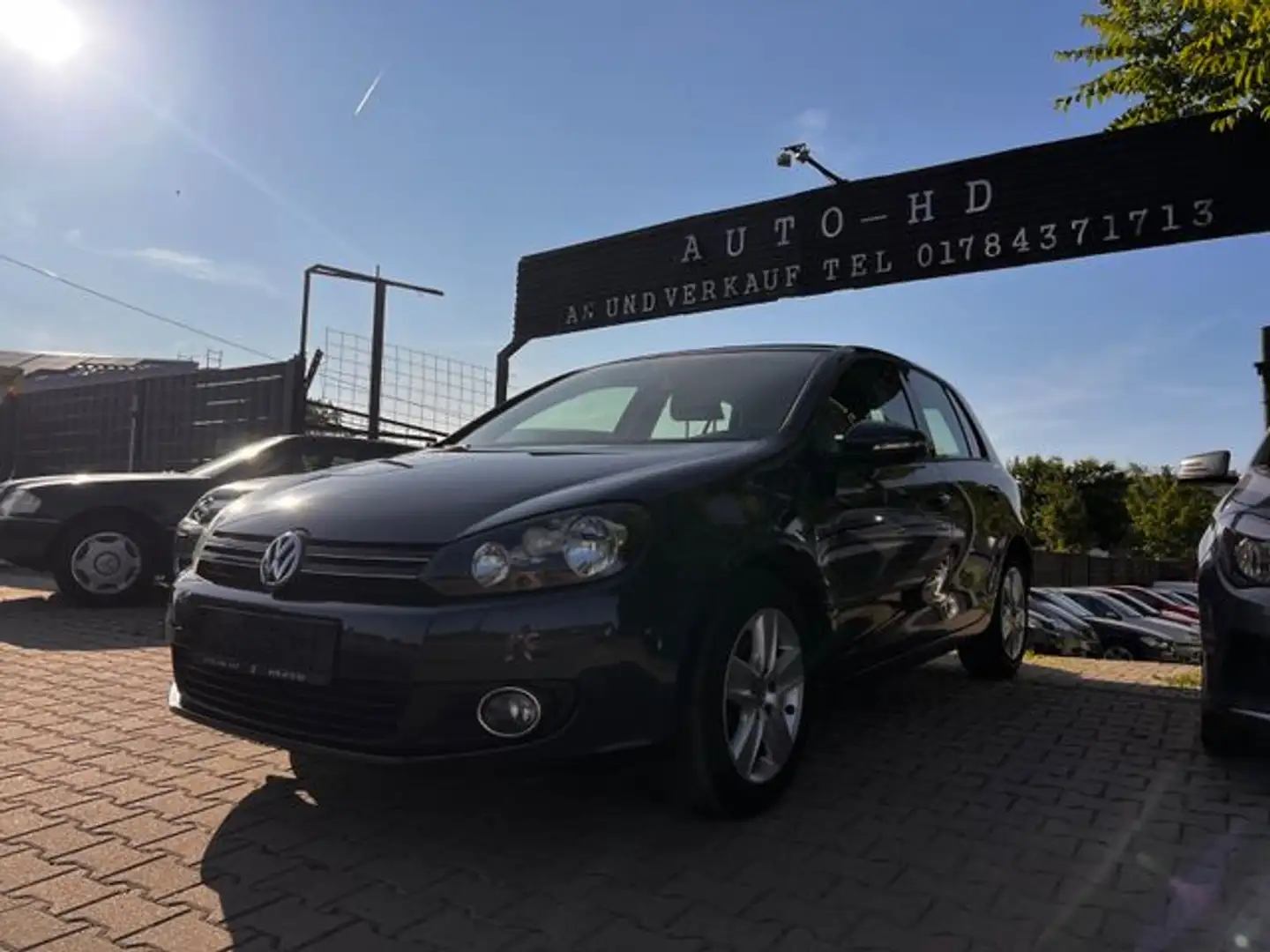 Volkswagen Golf VI Comfortline,1.Hand, selbst parken, top Z  Comfo - 1