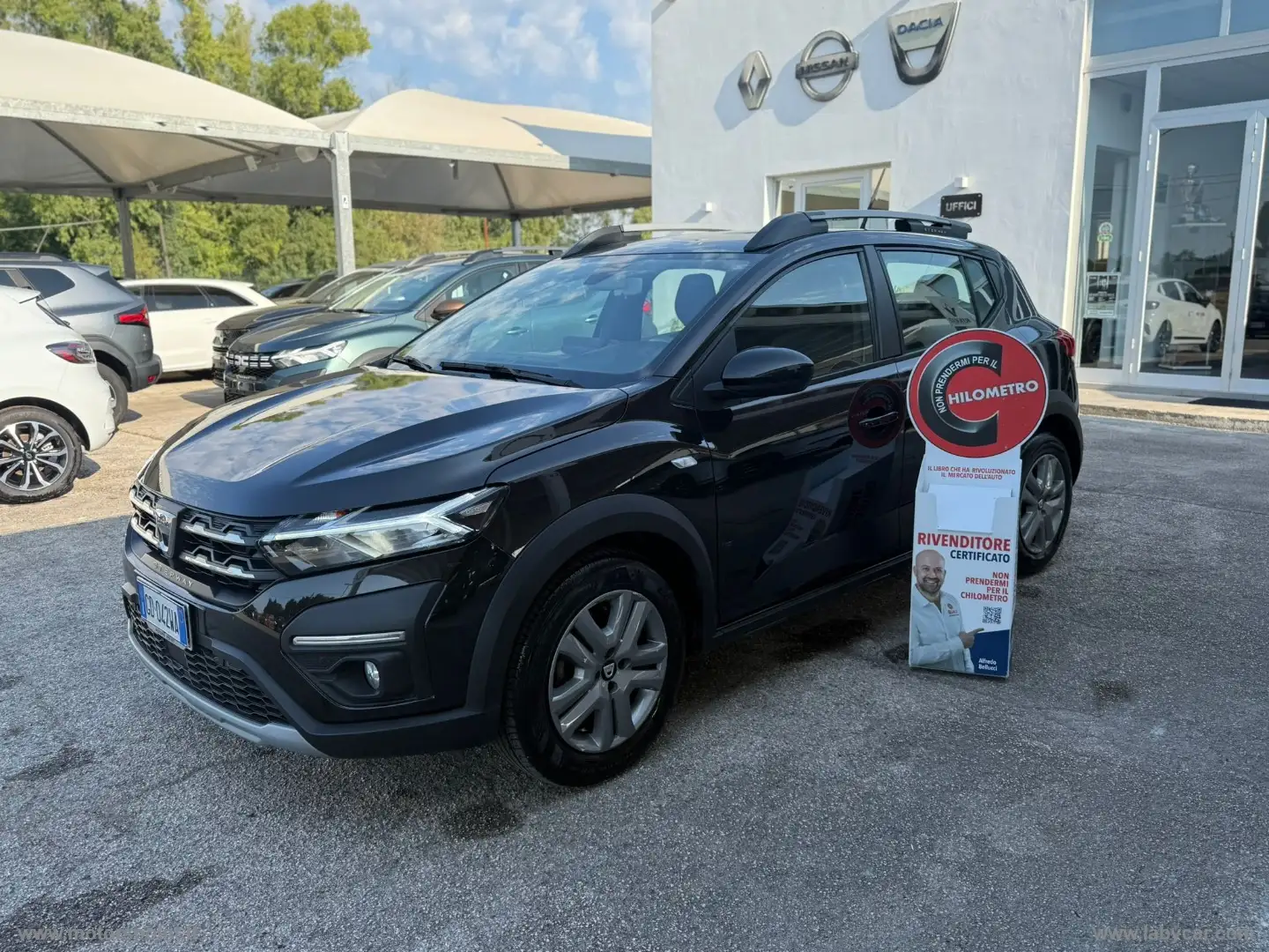 Dacia Sandero Stepway 1.0 TCe ECO-G Comfort Nero - 1