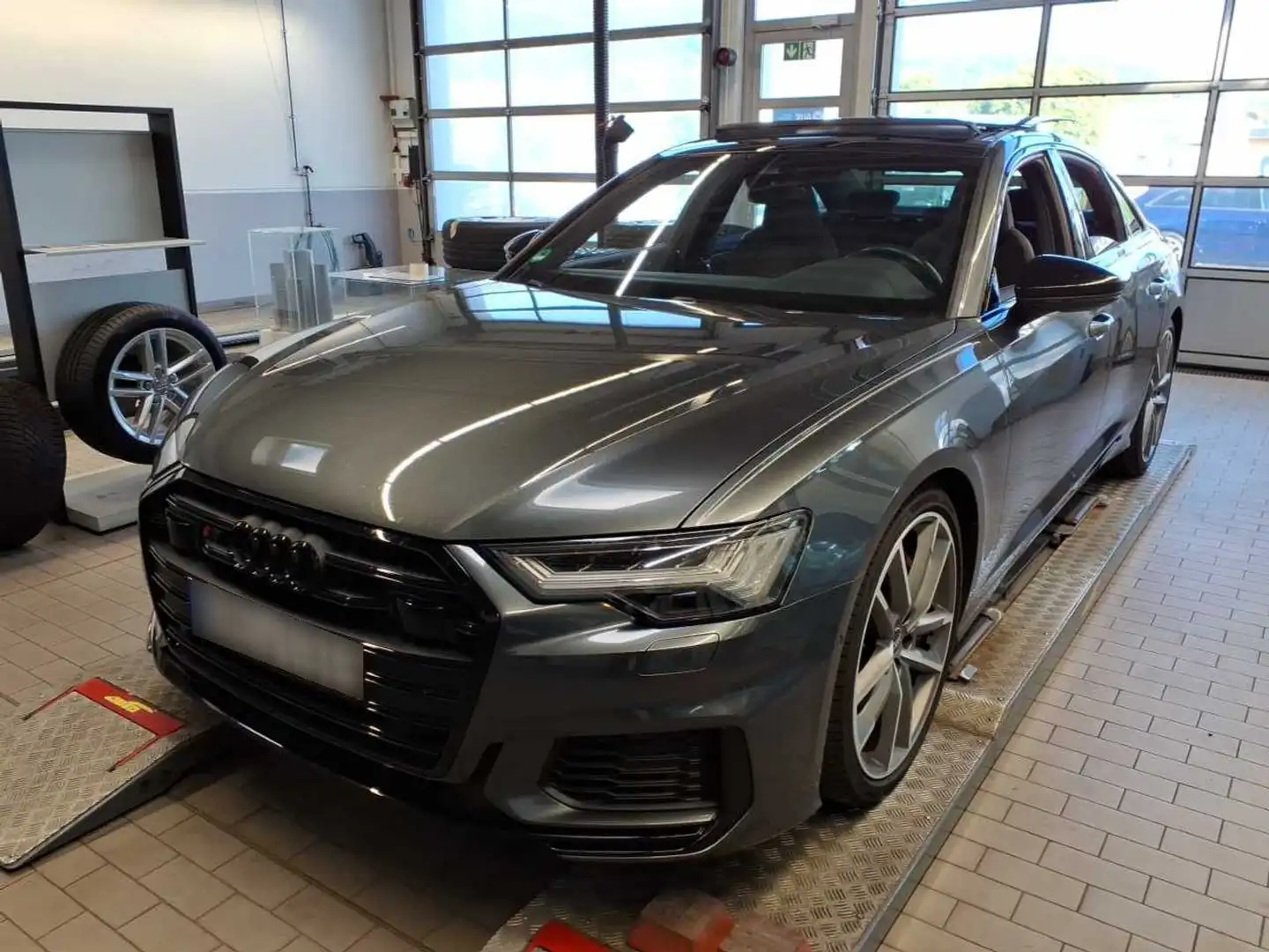 Audi S6 TDI +PANO+ADAPAIR+AHK+KAMERA+OPTIK+ Grau - 2