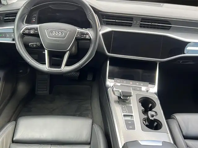 Audi A6 view 12