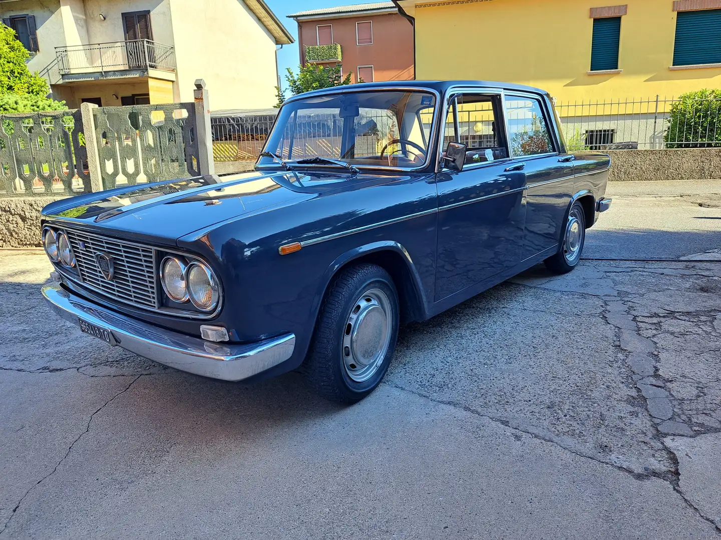 Lancia Z Fulvia 2 c anno 1967 Grau - 2