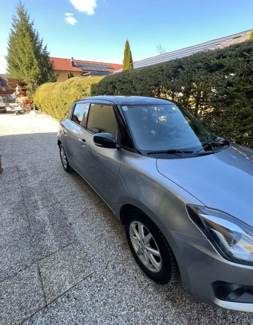 Suzuki Swift 1.0 DITC Hybrid flash Limousine - 2