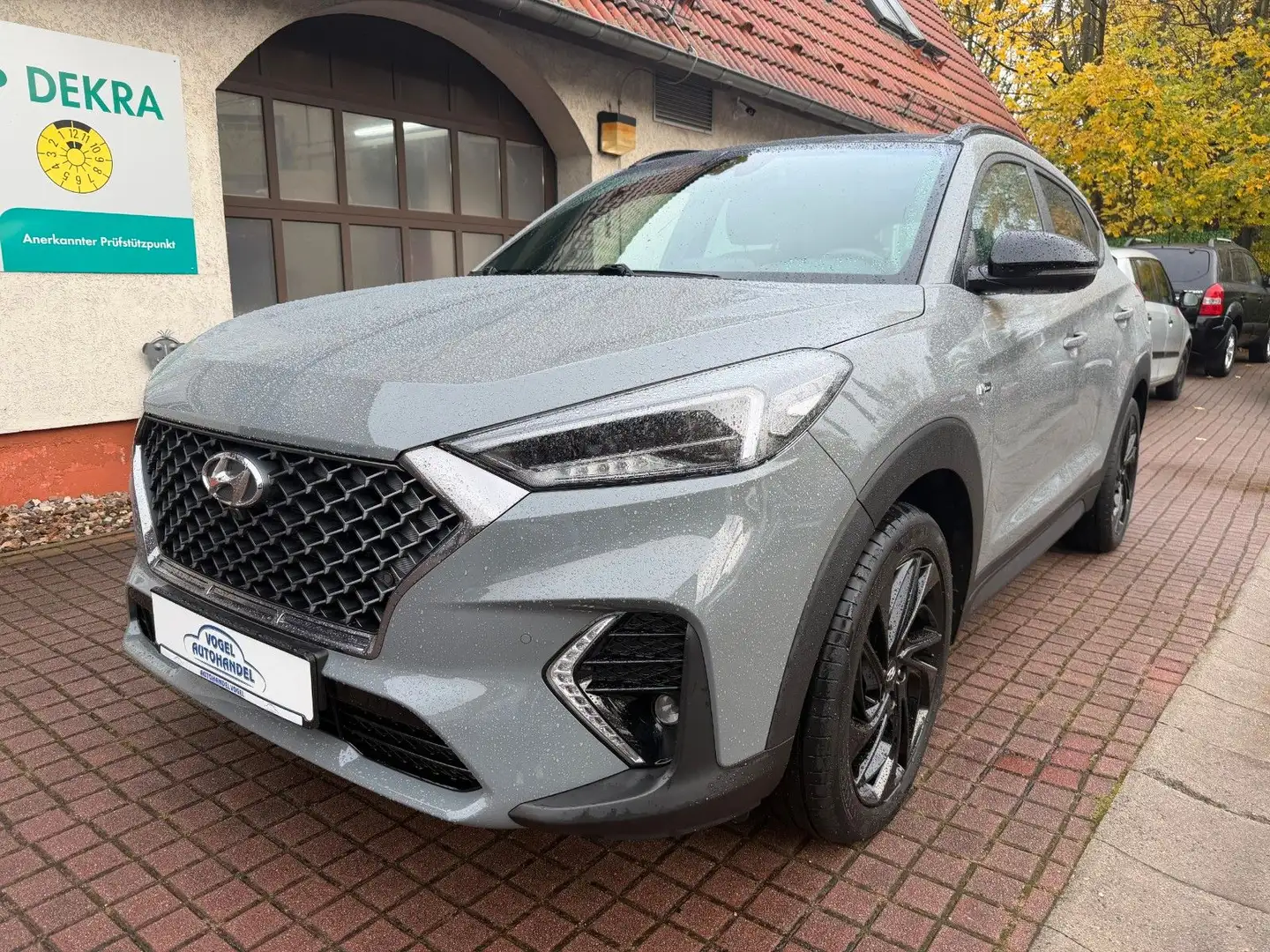 Hyundai TUCSON Mild-Hybrid 4WD*N-LINE*CAM*PANO*AHK* Grijs - 1