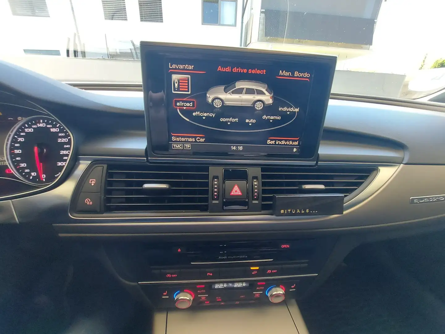 Audi A6 allroad 3.0 TDI Schwarz - 1