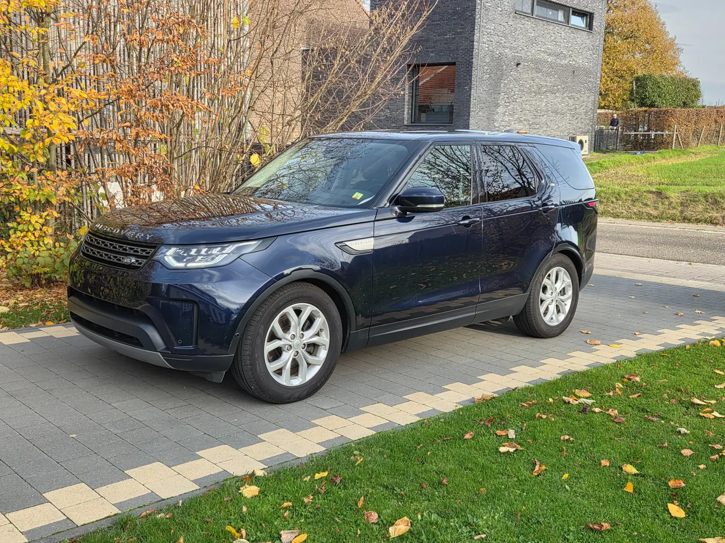 Land Rover Discovery 2.0 SD4 HSE (EU6d-TEMP) Bleu - 2