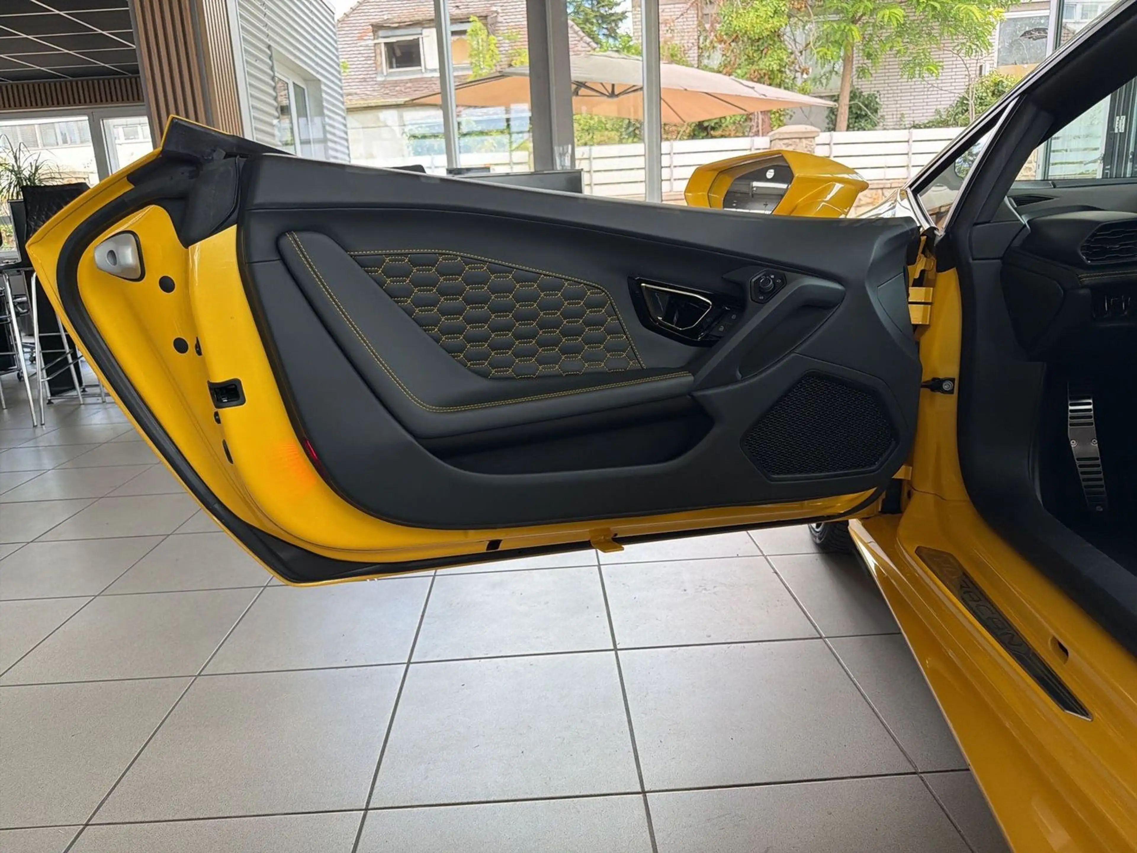 Lamborghini Huracán SPYDER 1Hd LIFT CARBONBREMSE LED — photo 6