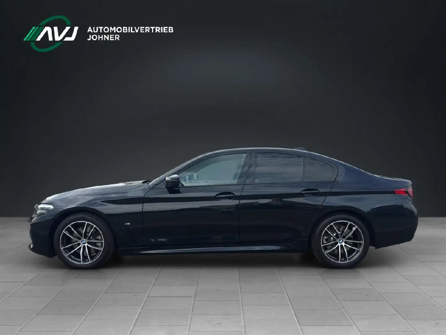 BMW 520 520d xDrive M Sport | HeadUp | Leder | H&K Noir - 2